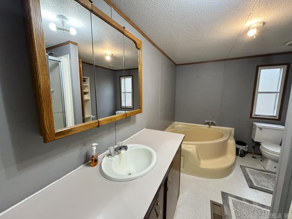 1706  Herpel Road  Mountain View, AR