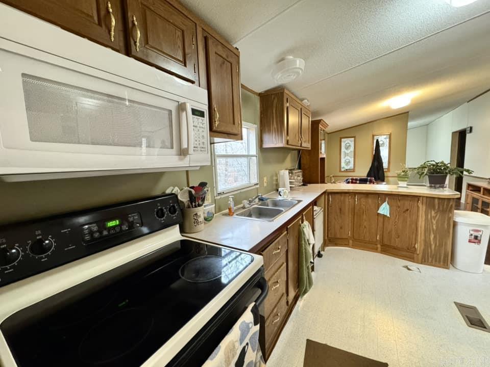 1706  Herpel Road  Mountain View, AR