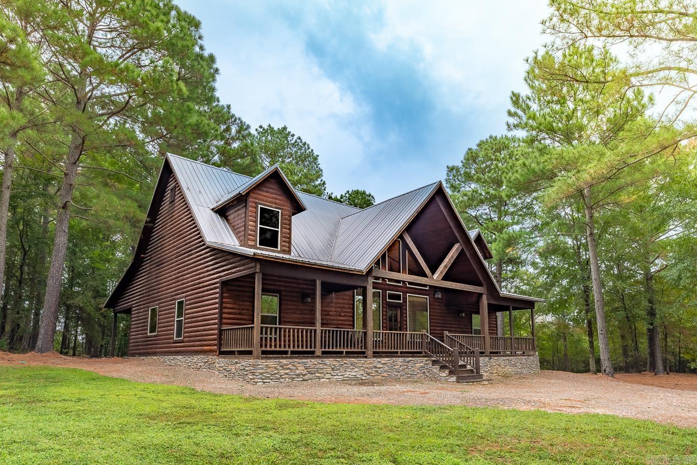 143  Honey Crisp  Hochatown, OK