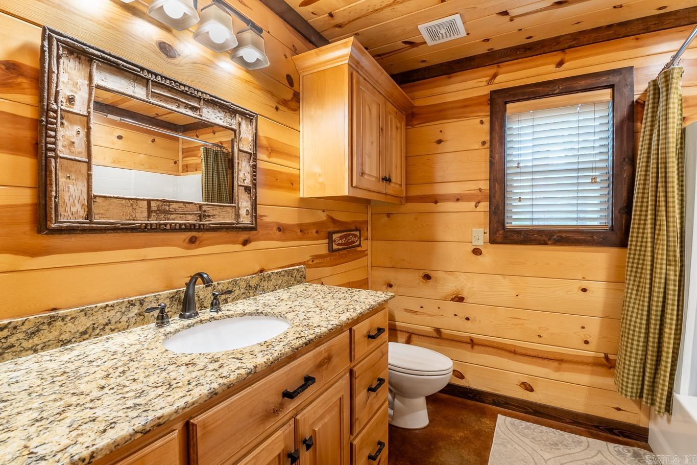 143  Honey Crisp  Hochatown, OK
