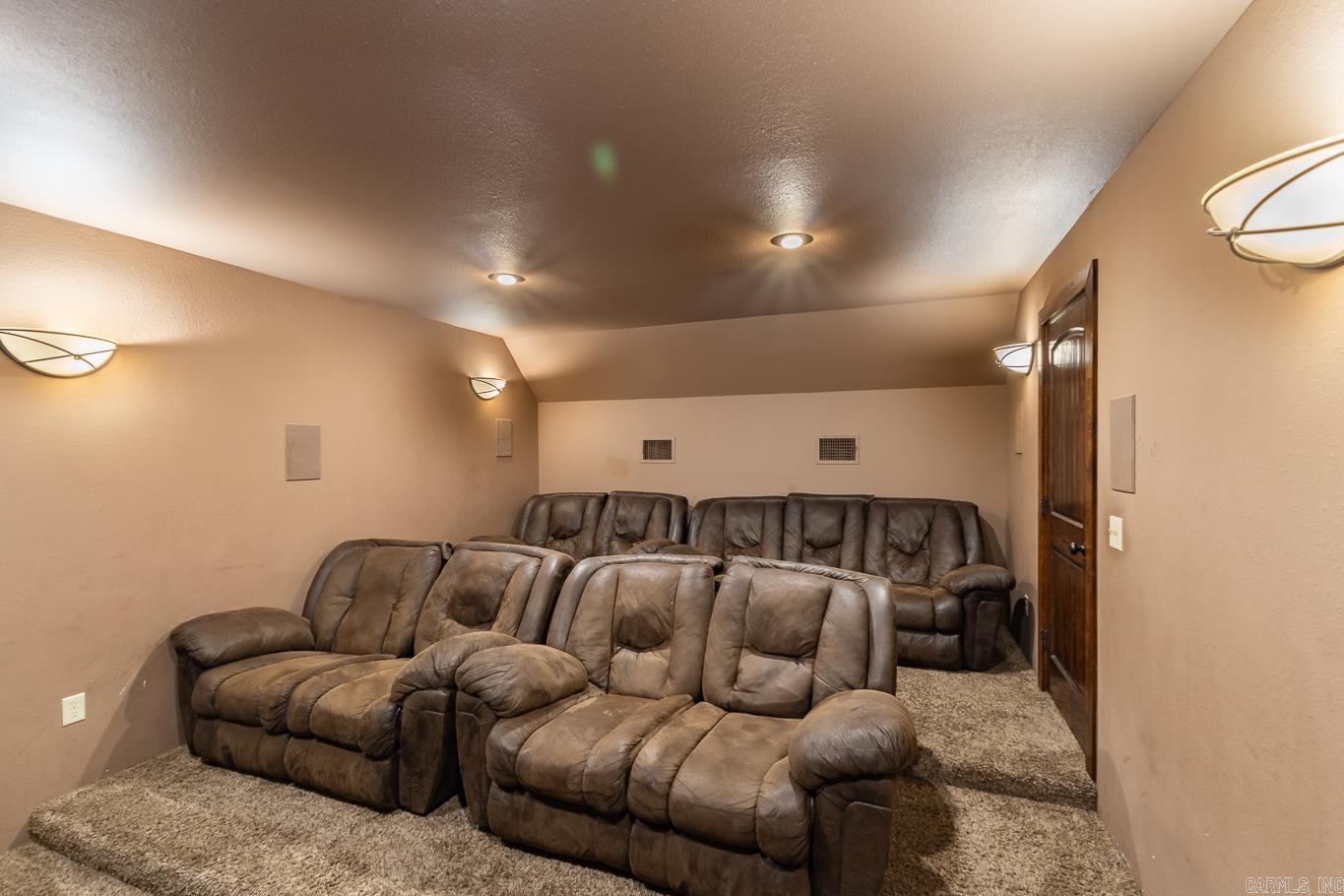 143  Honey Crisp  Hochatown, OK