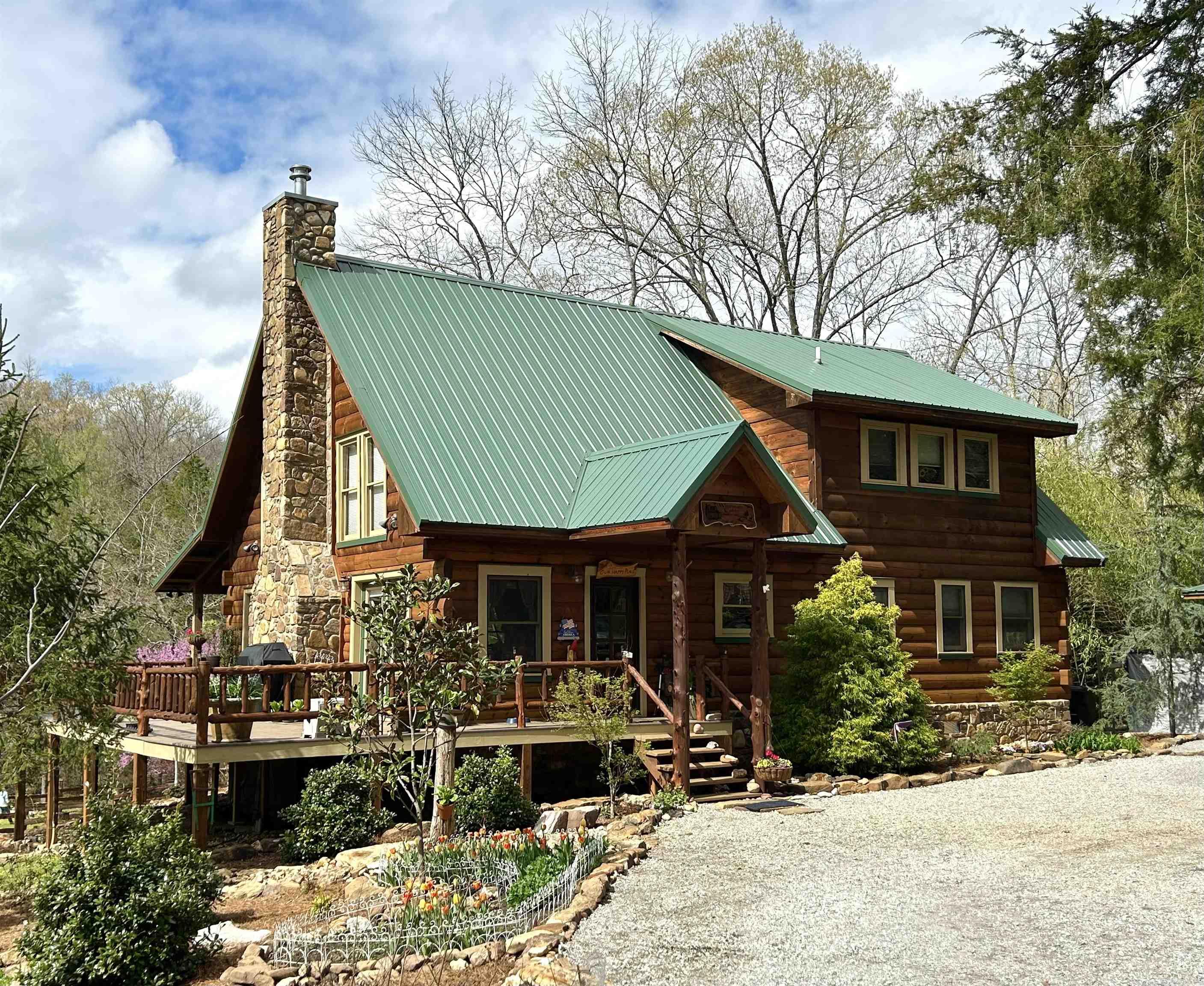 540  Lick Fork Dr  Mountain View, AR