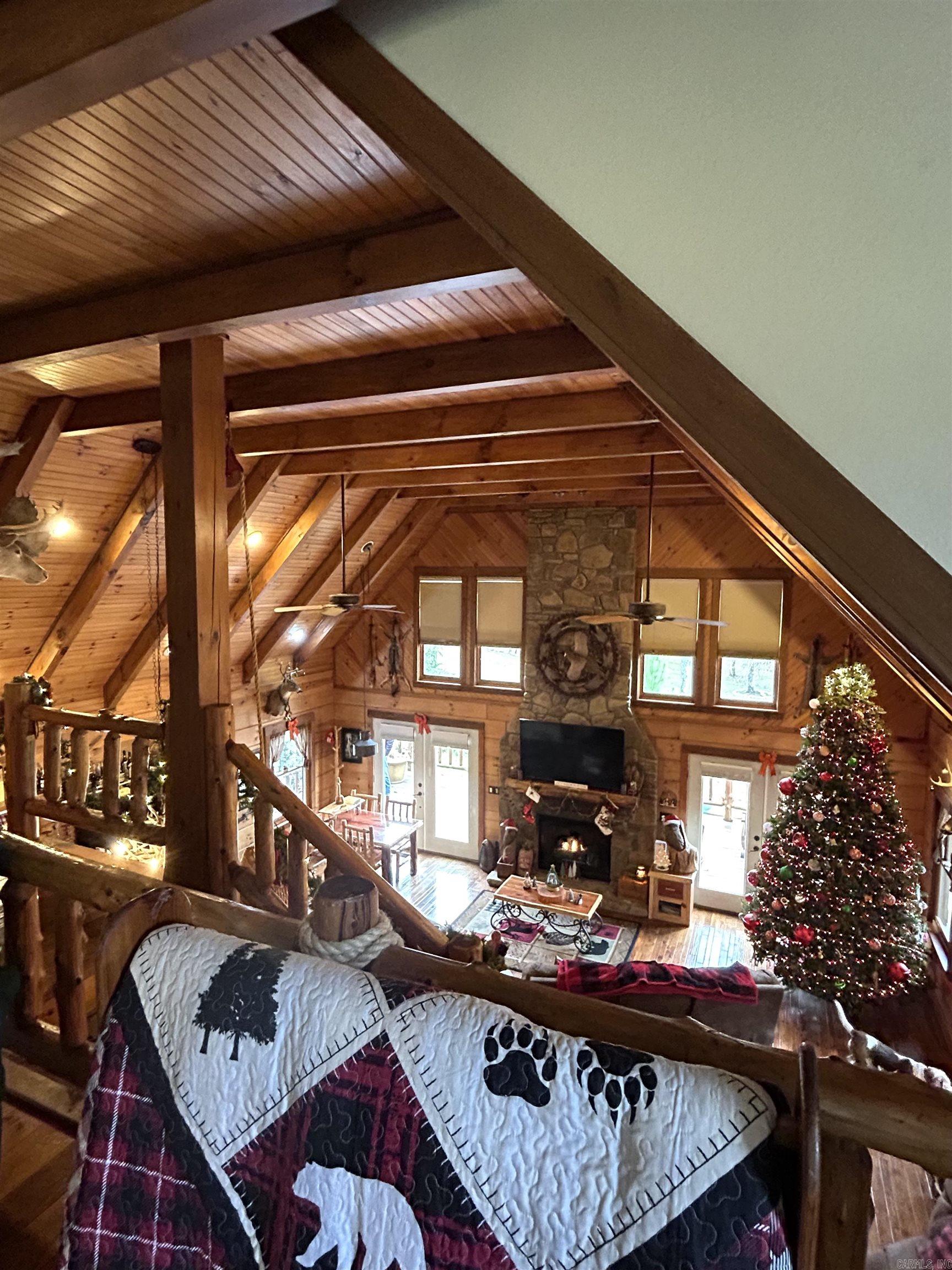540  Lick Fork Dr  Mountain View, AR