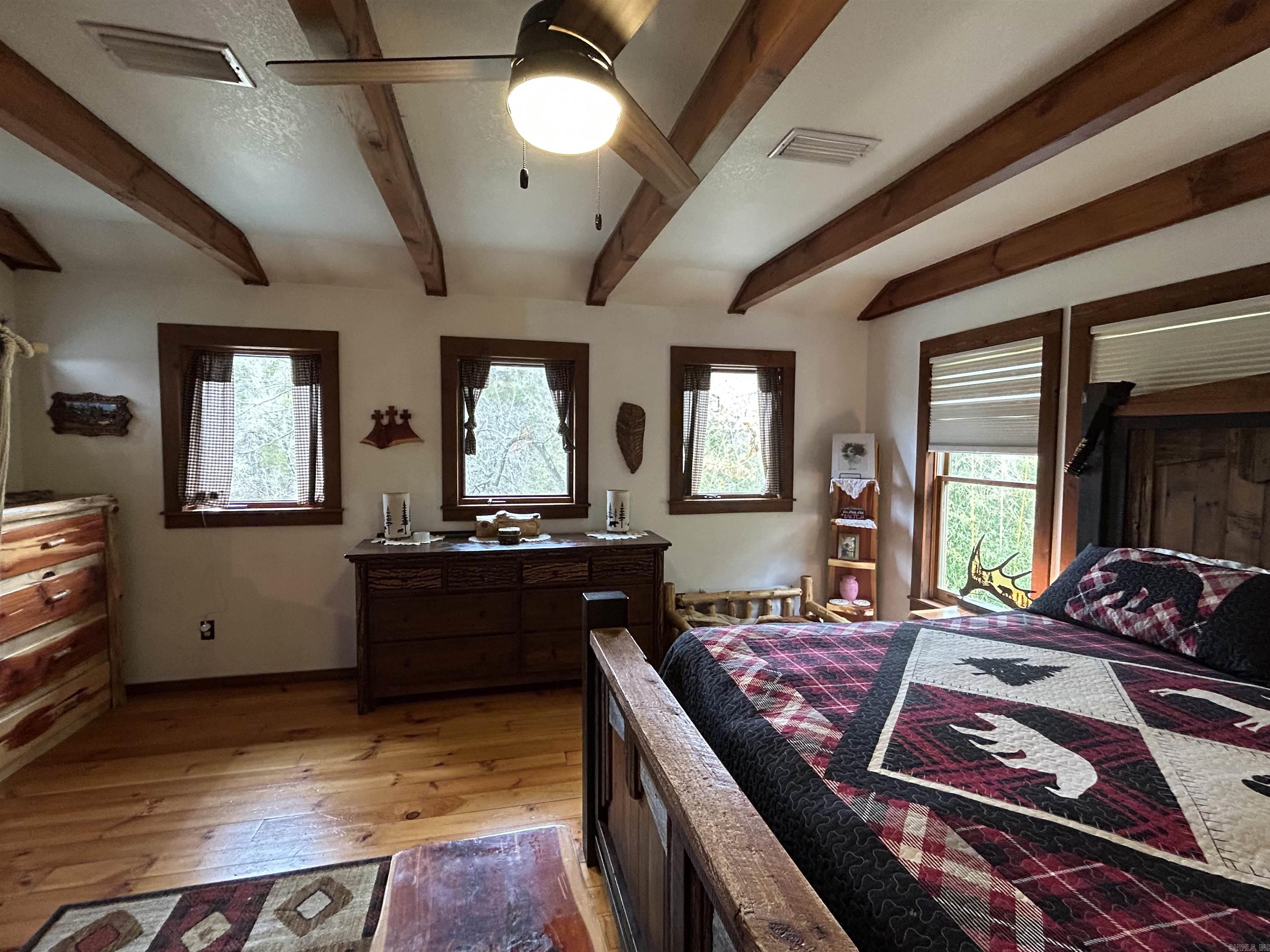 540  Lick Fork Dr  Mountain View, AR