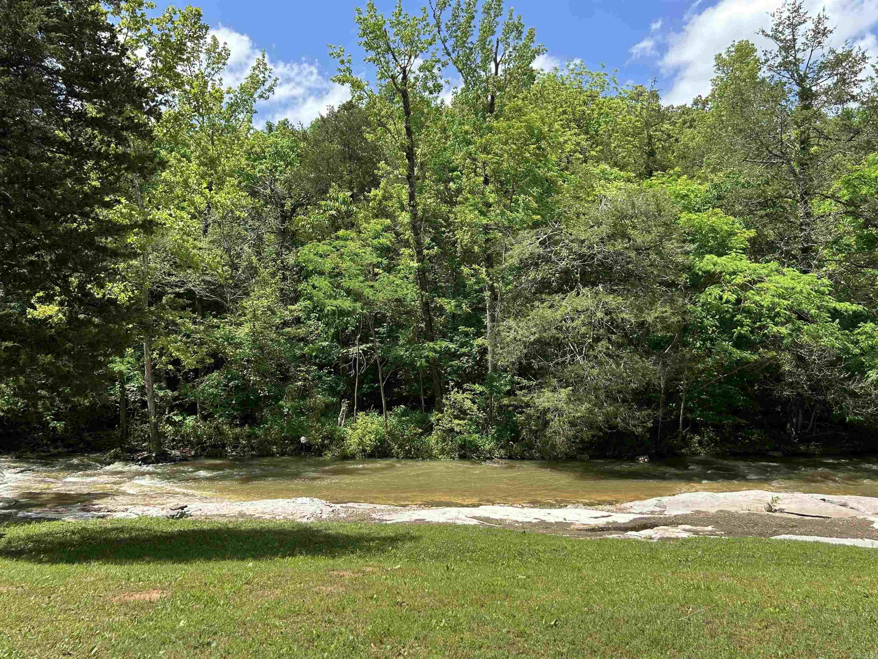 540  Lick Fork Dr  Mountain View, AR