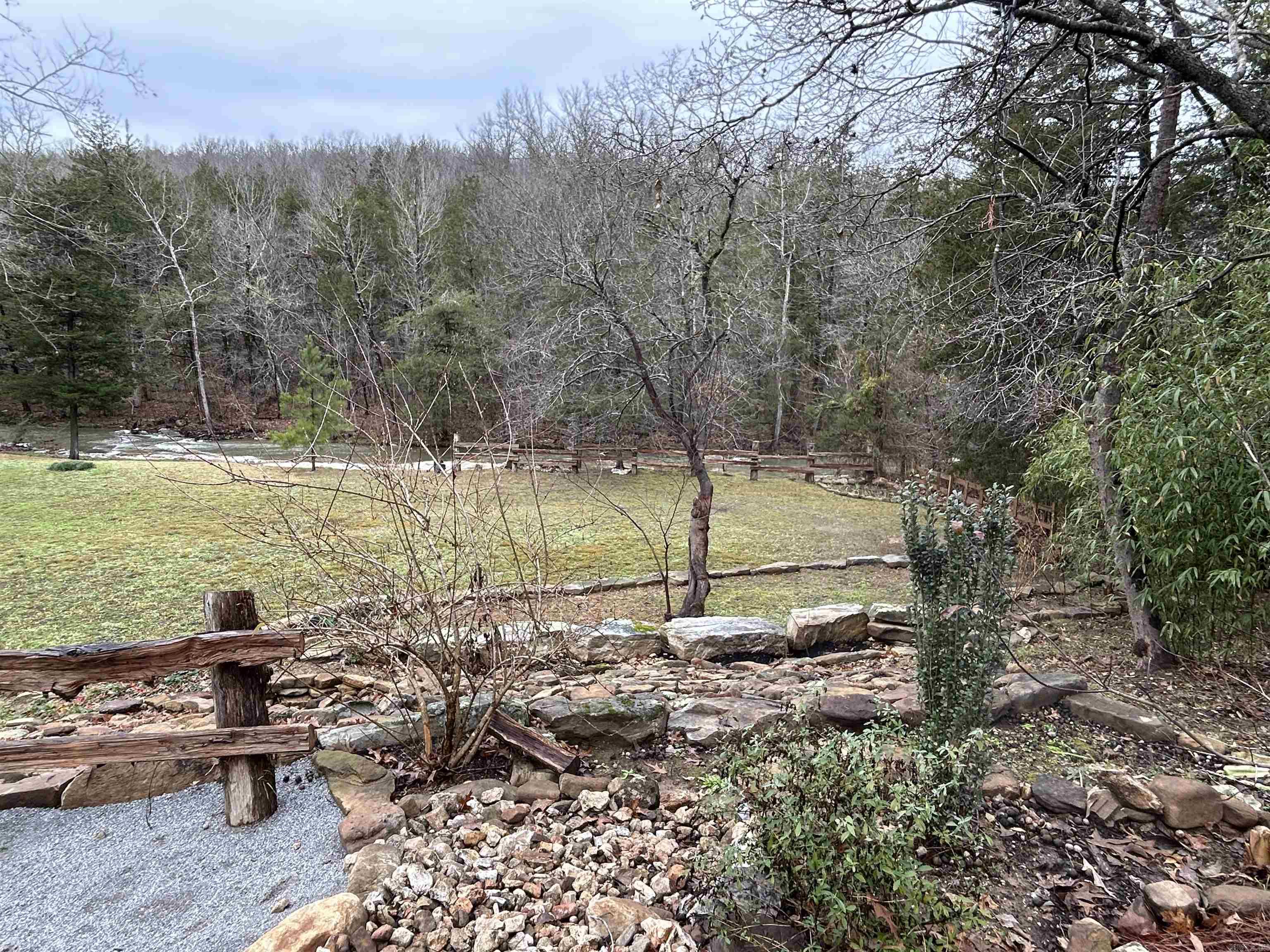 540  Lick Fork Dr  Mountain View, AR