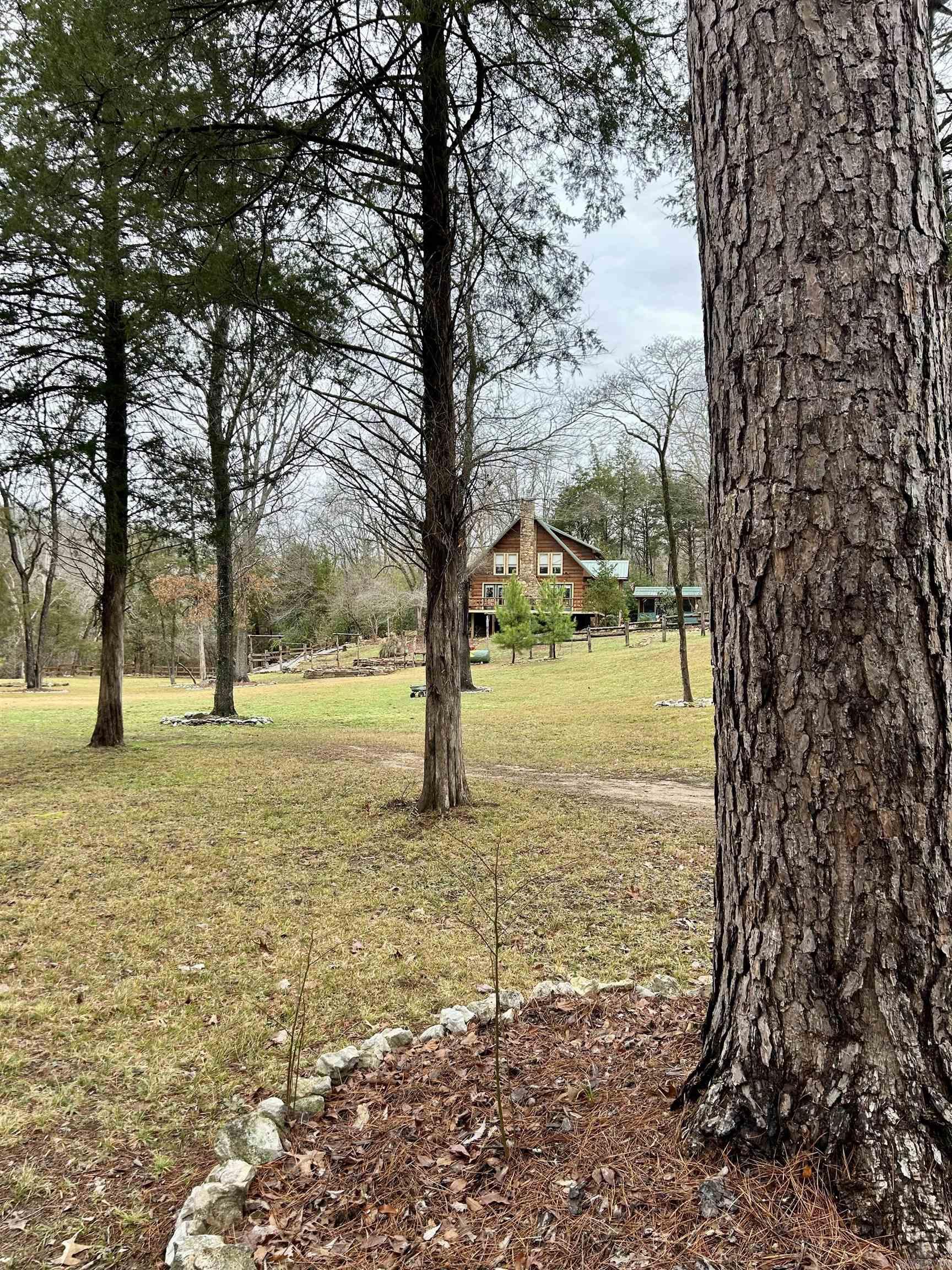 540  Lick Fork Dr  Mountain View, AR