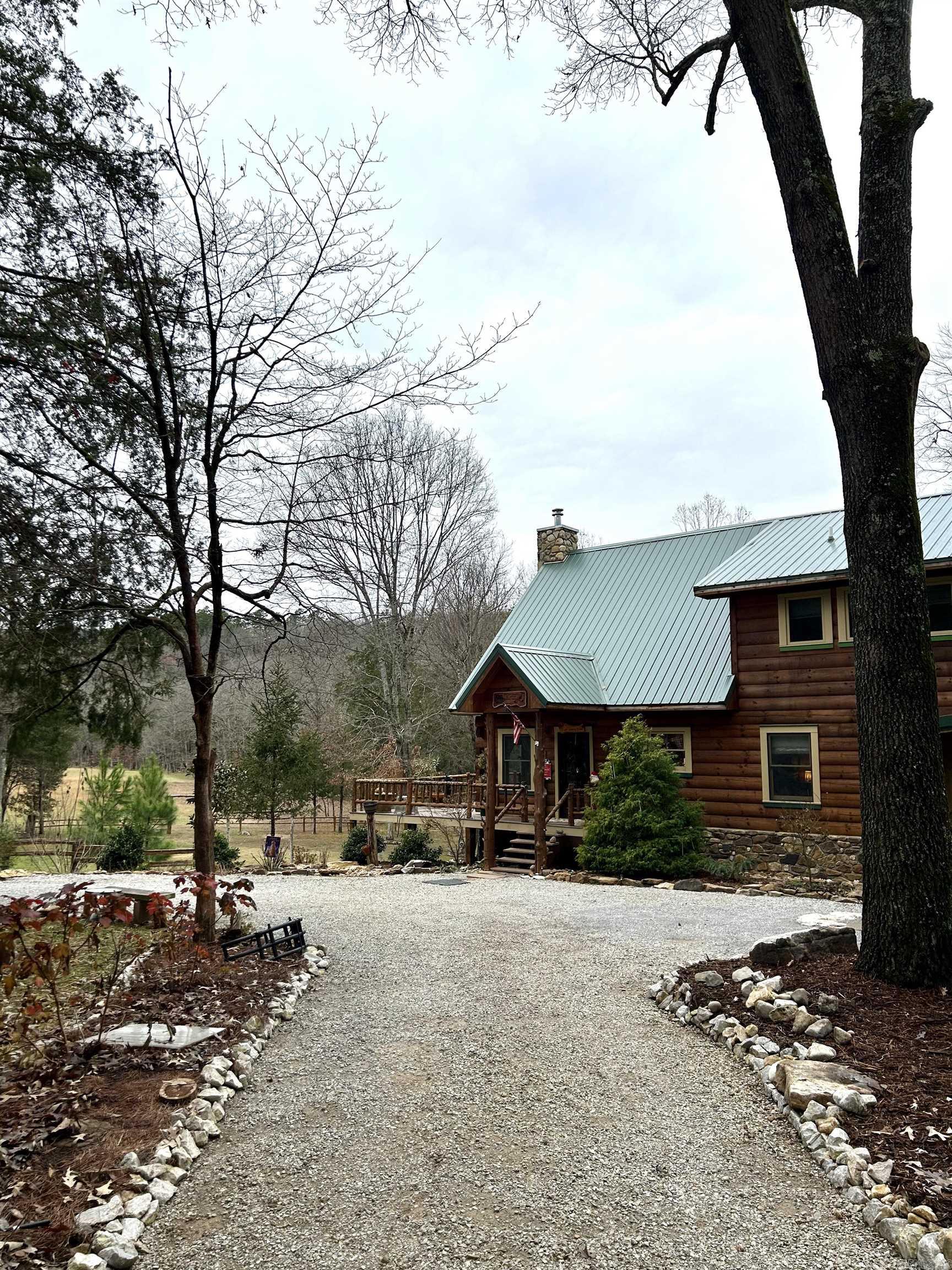 540  Lick Fork Dr  Mountain View, AR