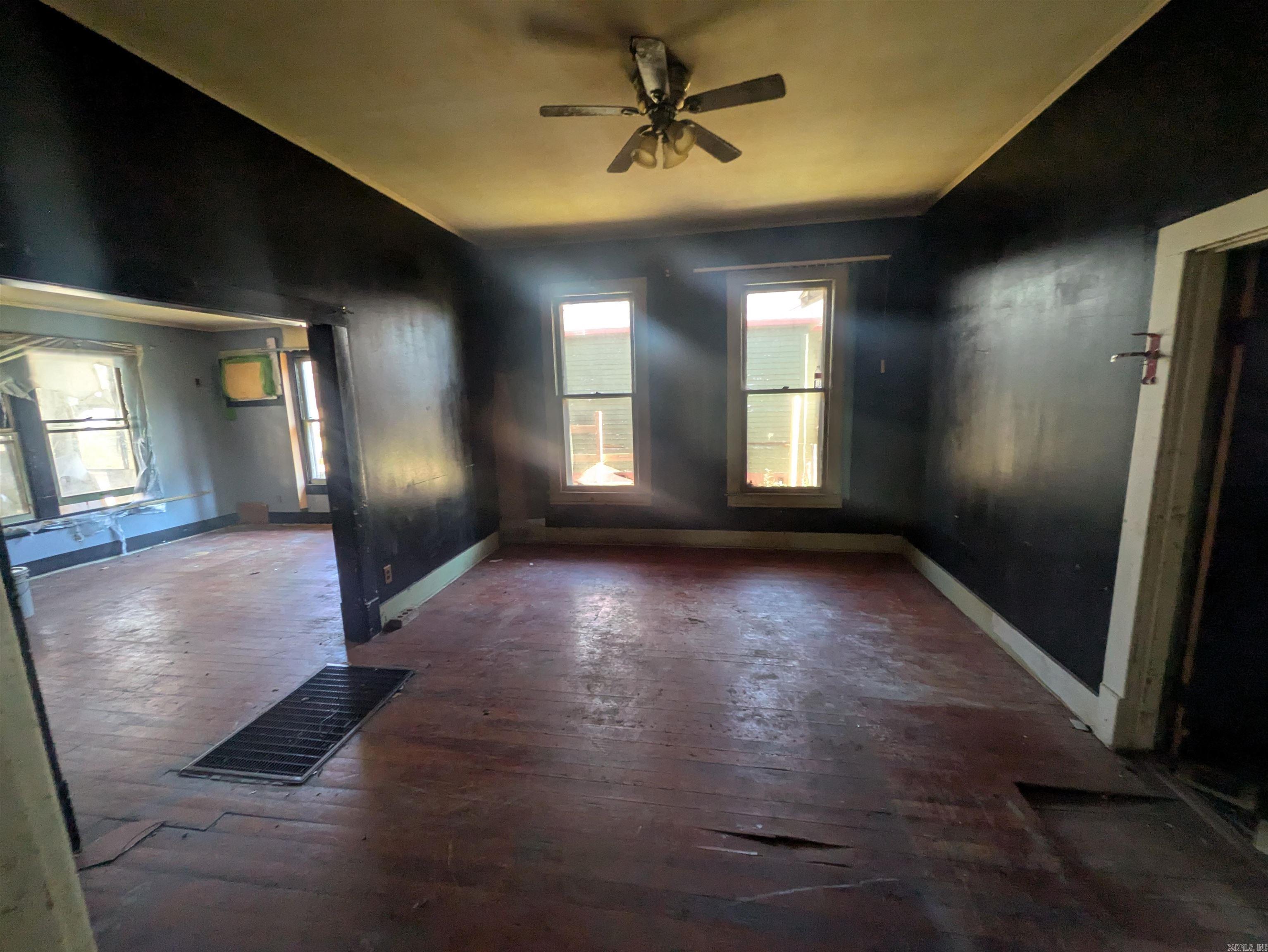1510 W 8TH  Pine Bluff, AR