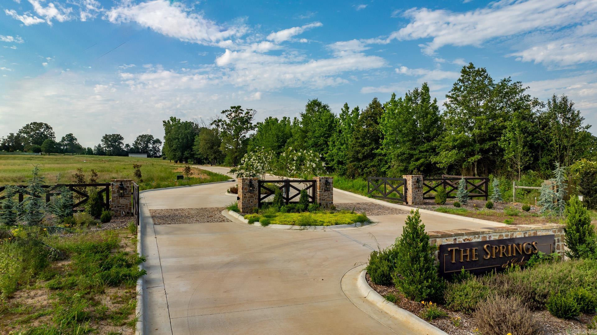 9  Cedar  Searcy, AR