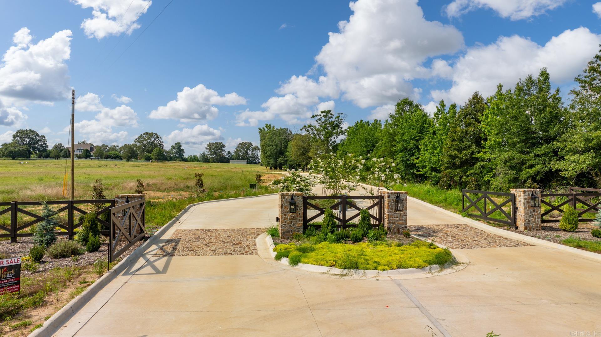 12  Cedar  Searcy, AR