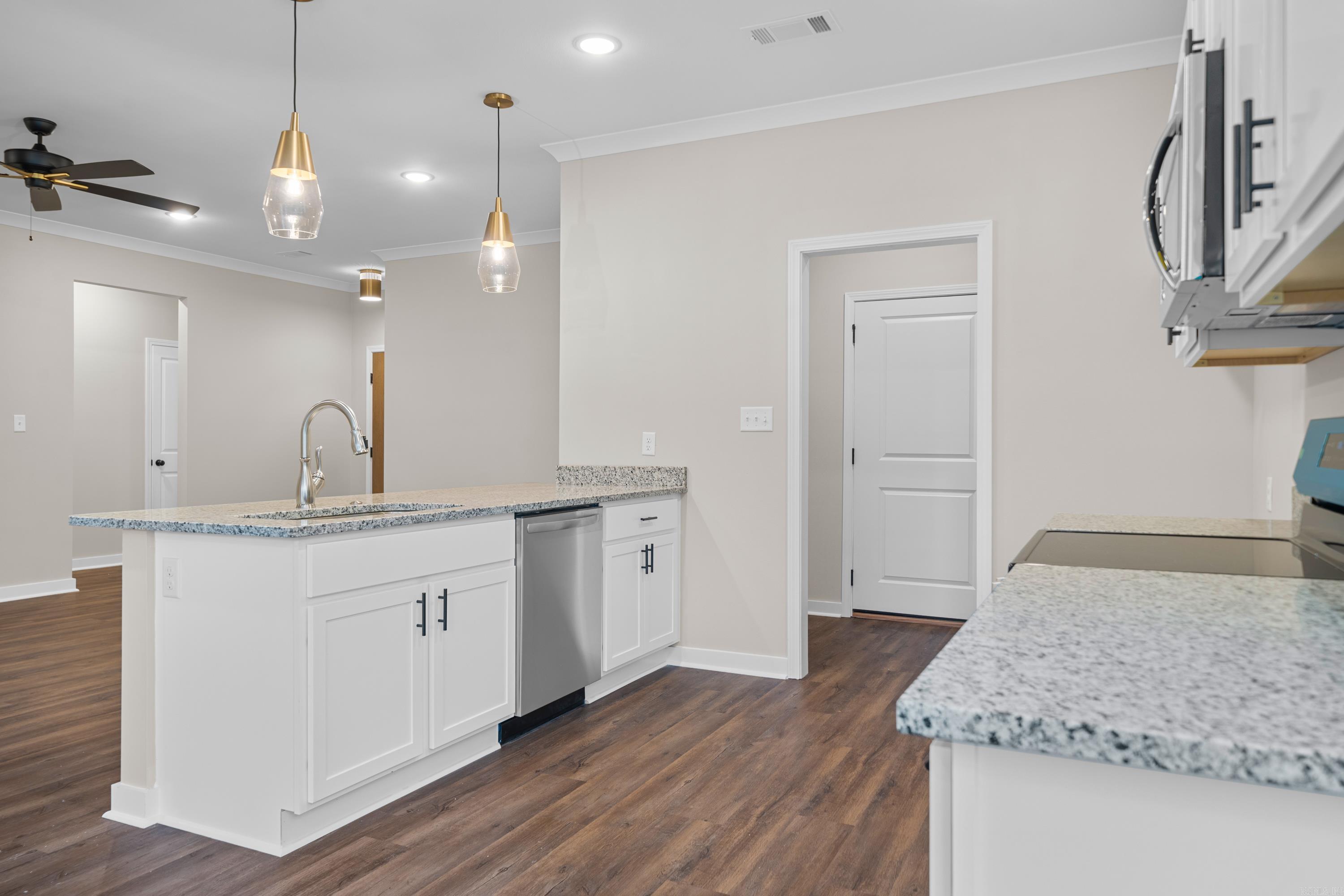 129  Rowland  Hot Springs, AR