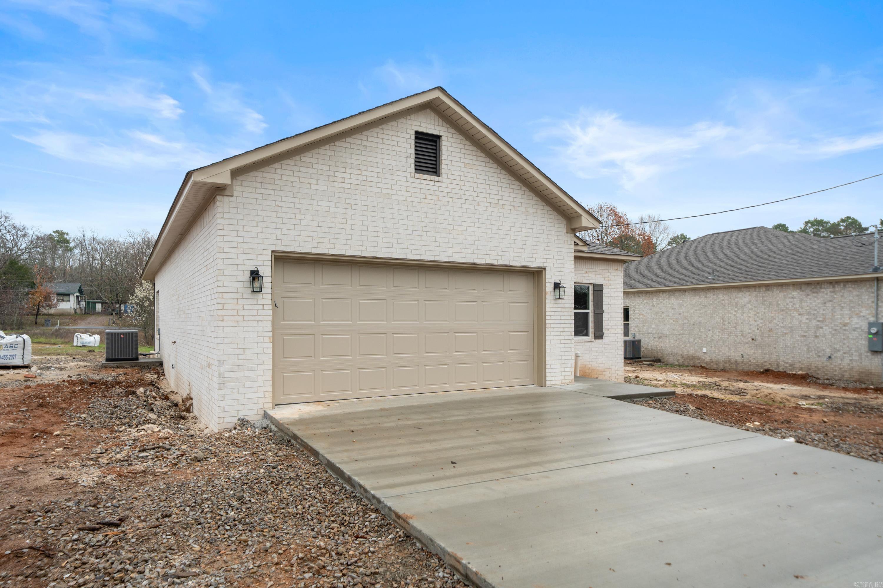 129  Rowland  Hot Springs, AR