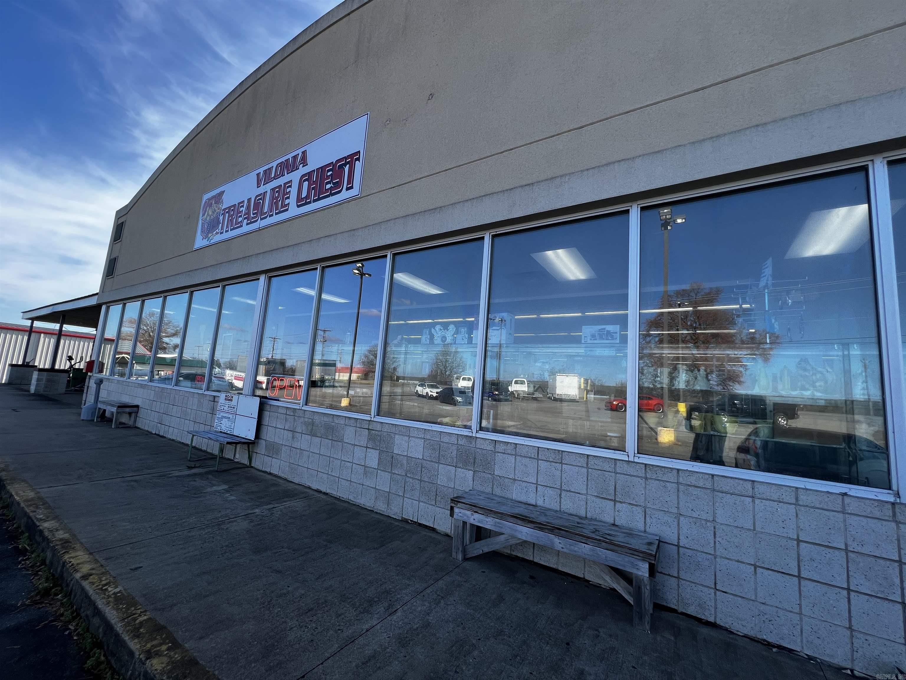 1046  Main  Vilonia, AR
