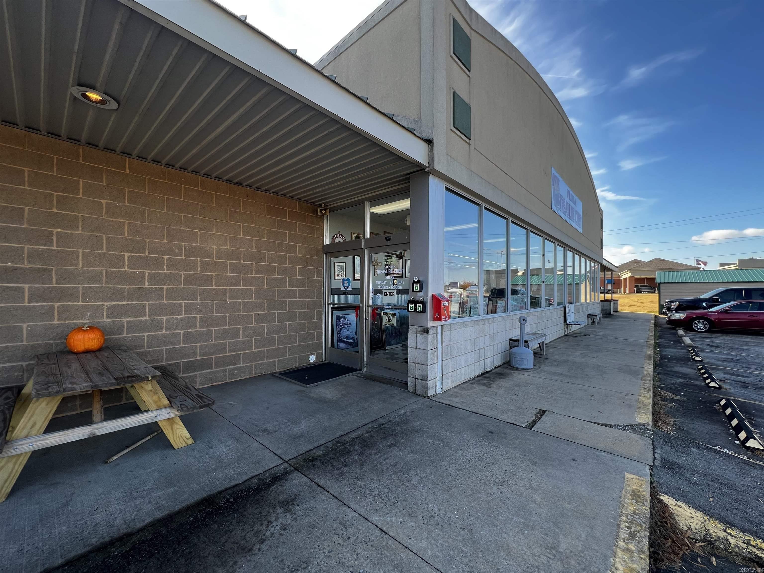 1046  Main  Vilonia, AR