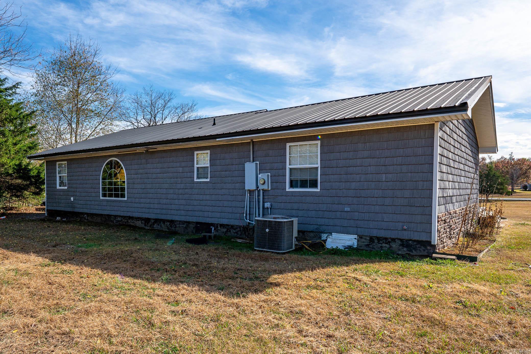 2036  Hwy 60 E  Houston, AR