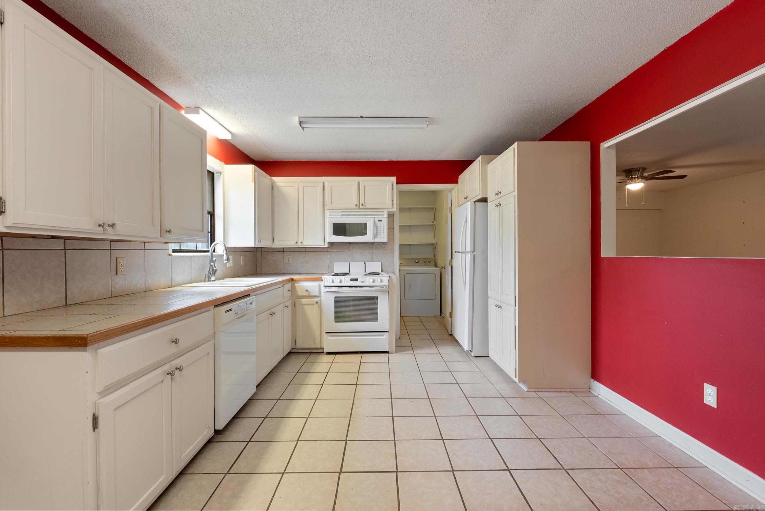 9  Roberts  Greenbrier, AR