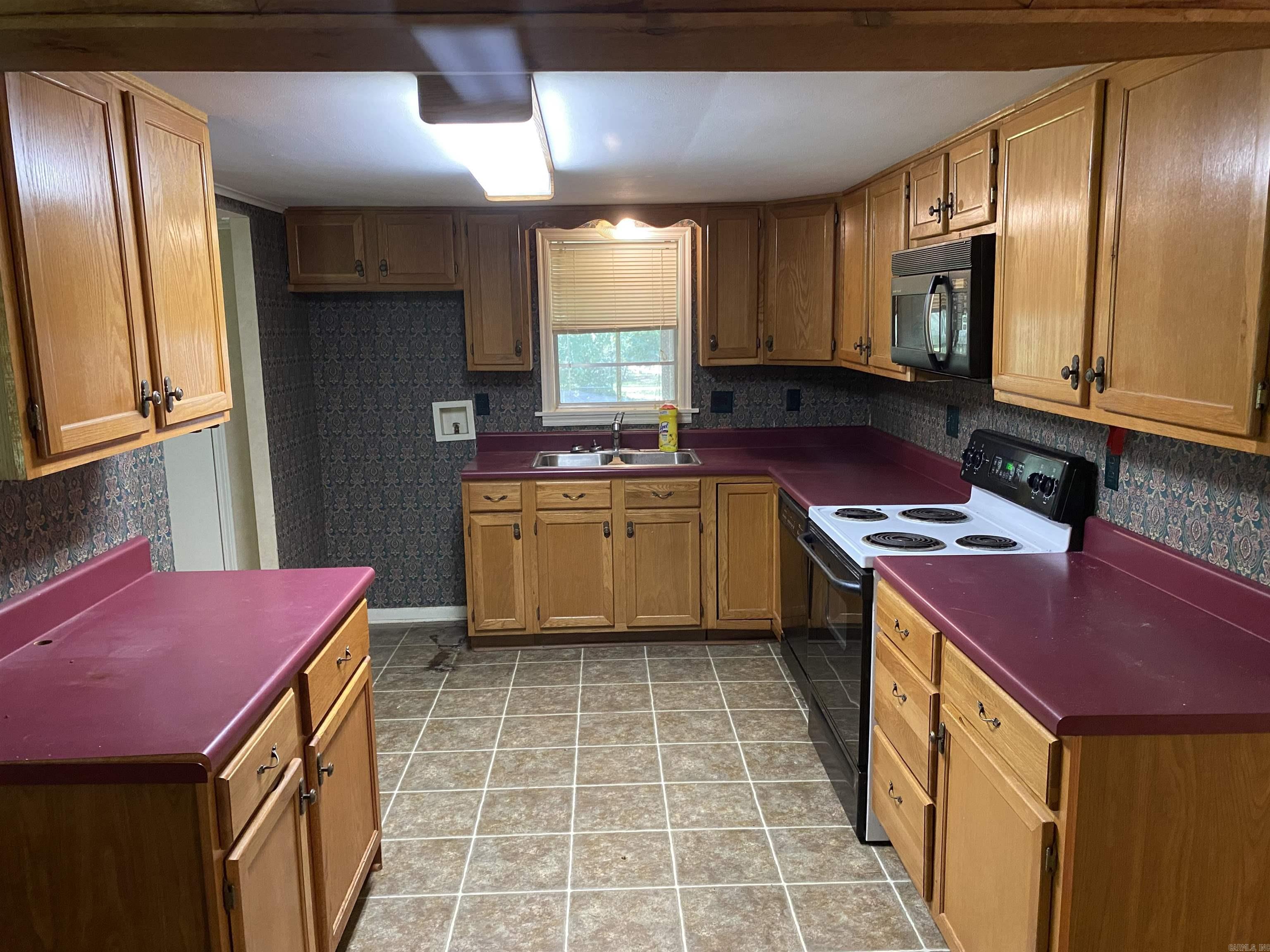 54  Moreland  Greers Ferry, AR