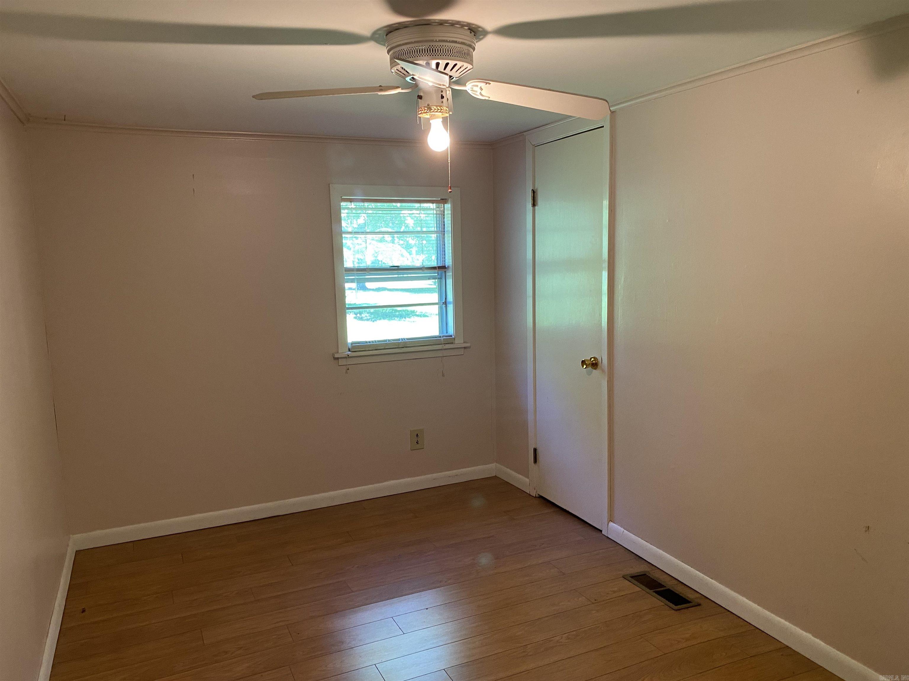 54  Moreland  Greers Ferry, AR