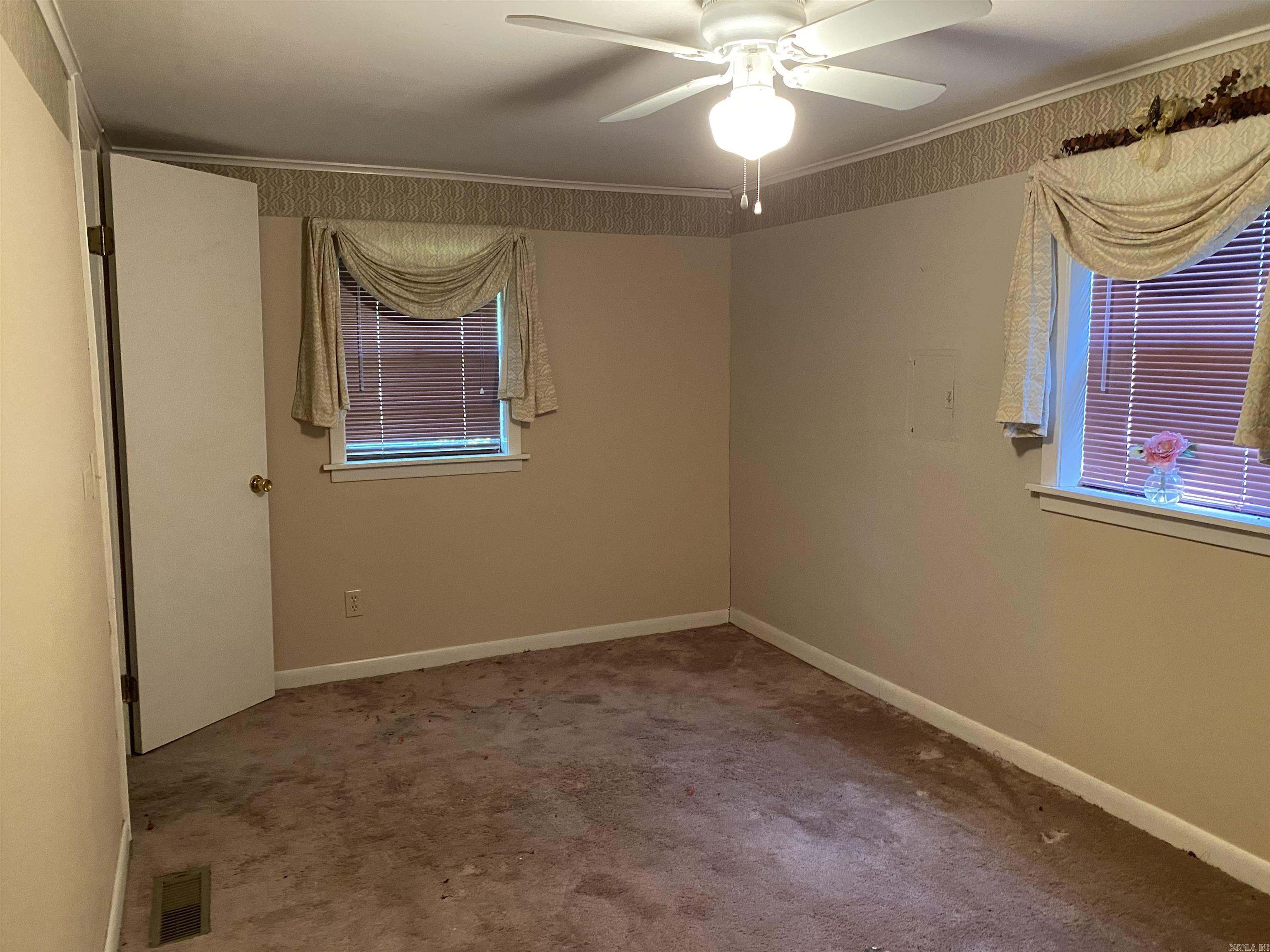 54  Moreland  Greers Ferry, AR