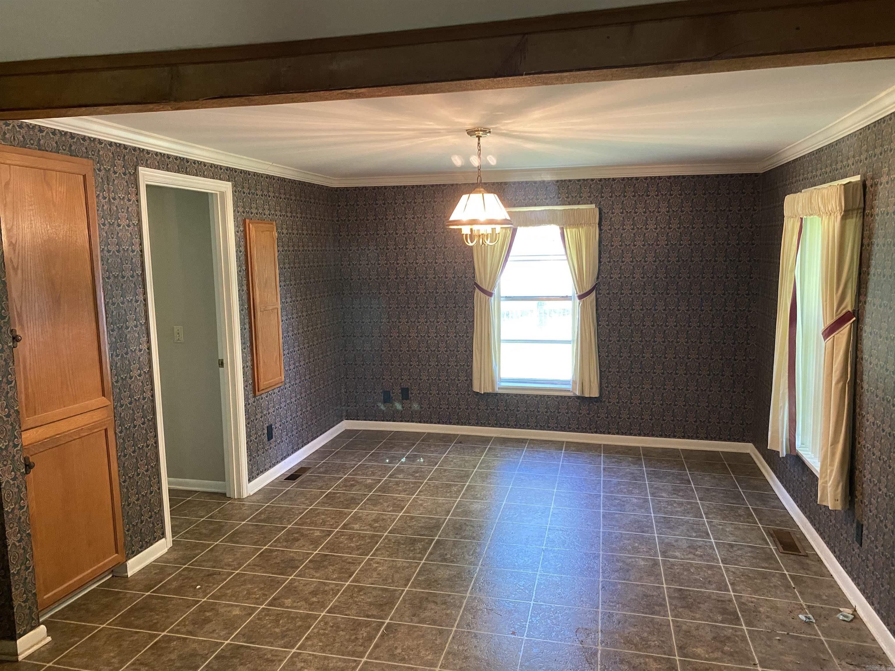 54  Moreland  Greers Ferry, AR