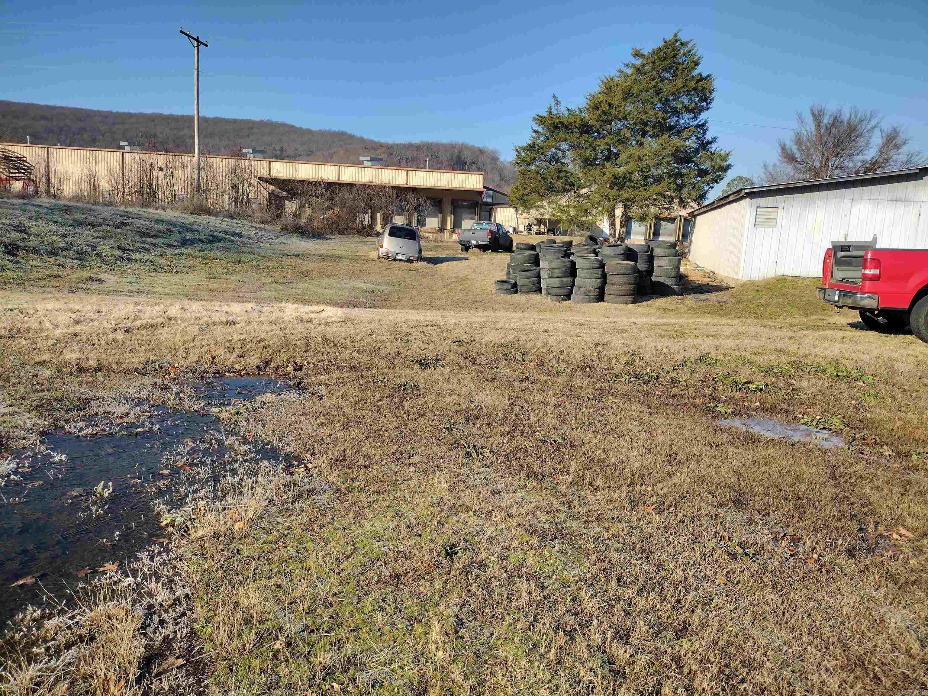 2260  West Main  Mountain View, AR