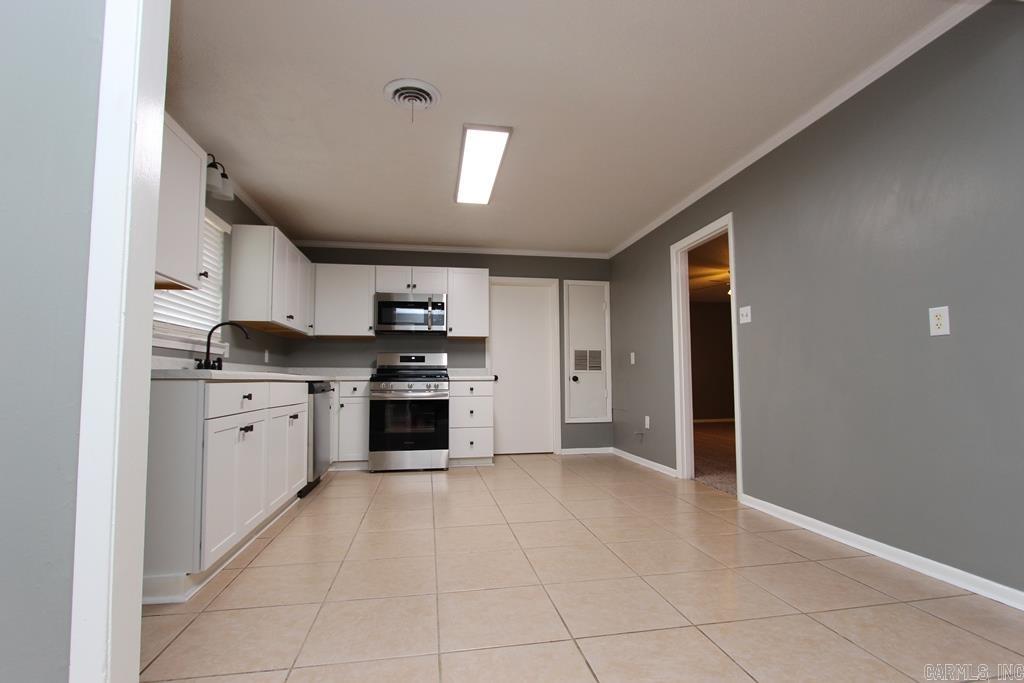 327  Angus  Conway, AR