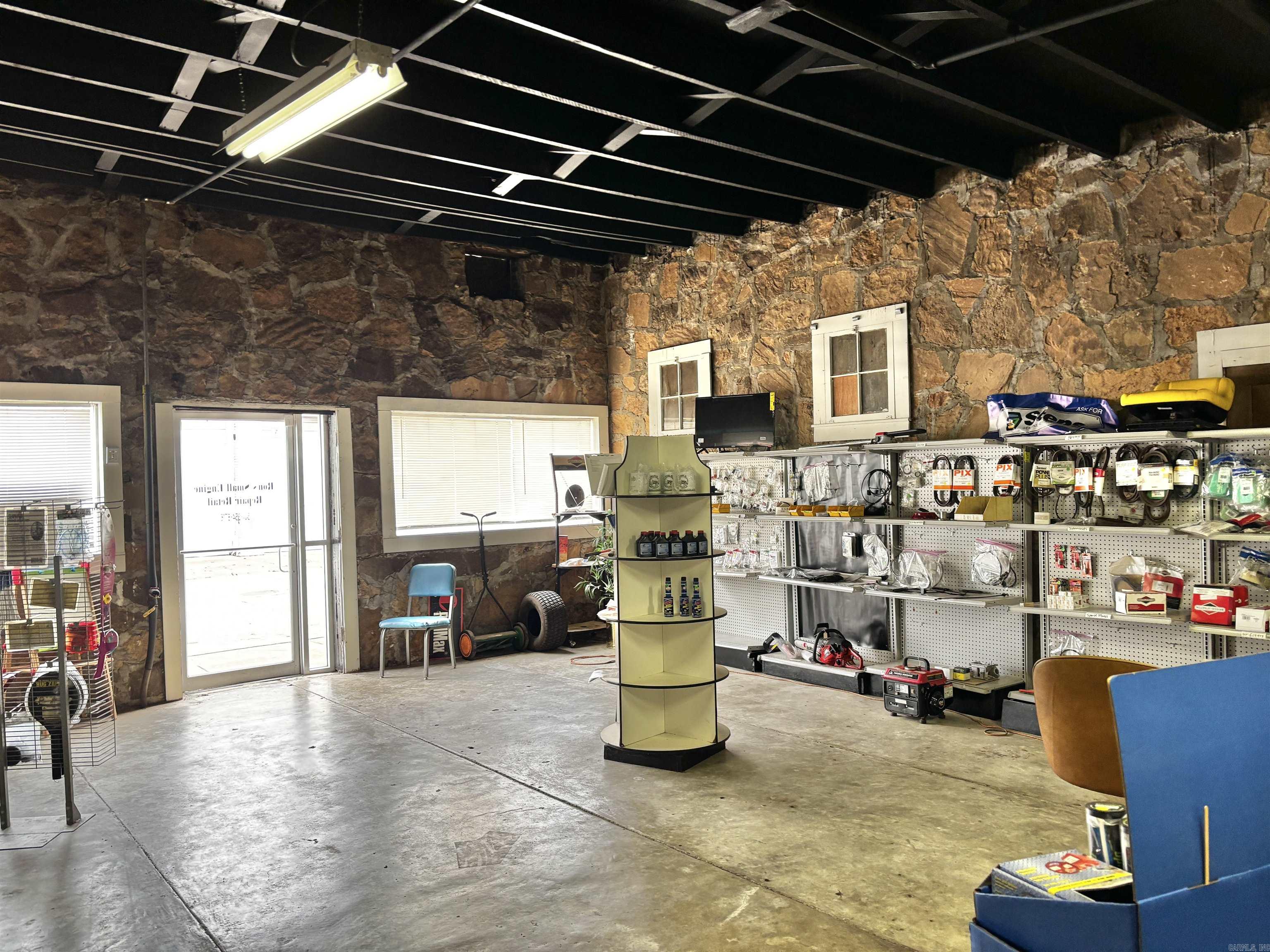 319 N Moose  Morrilton, AR