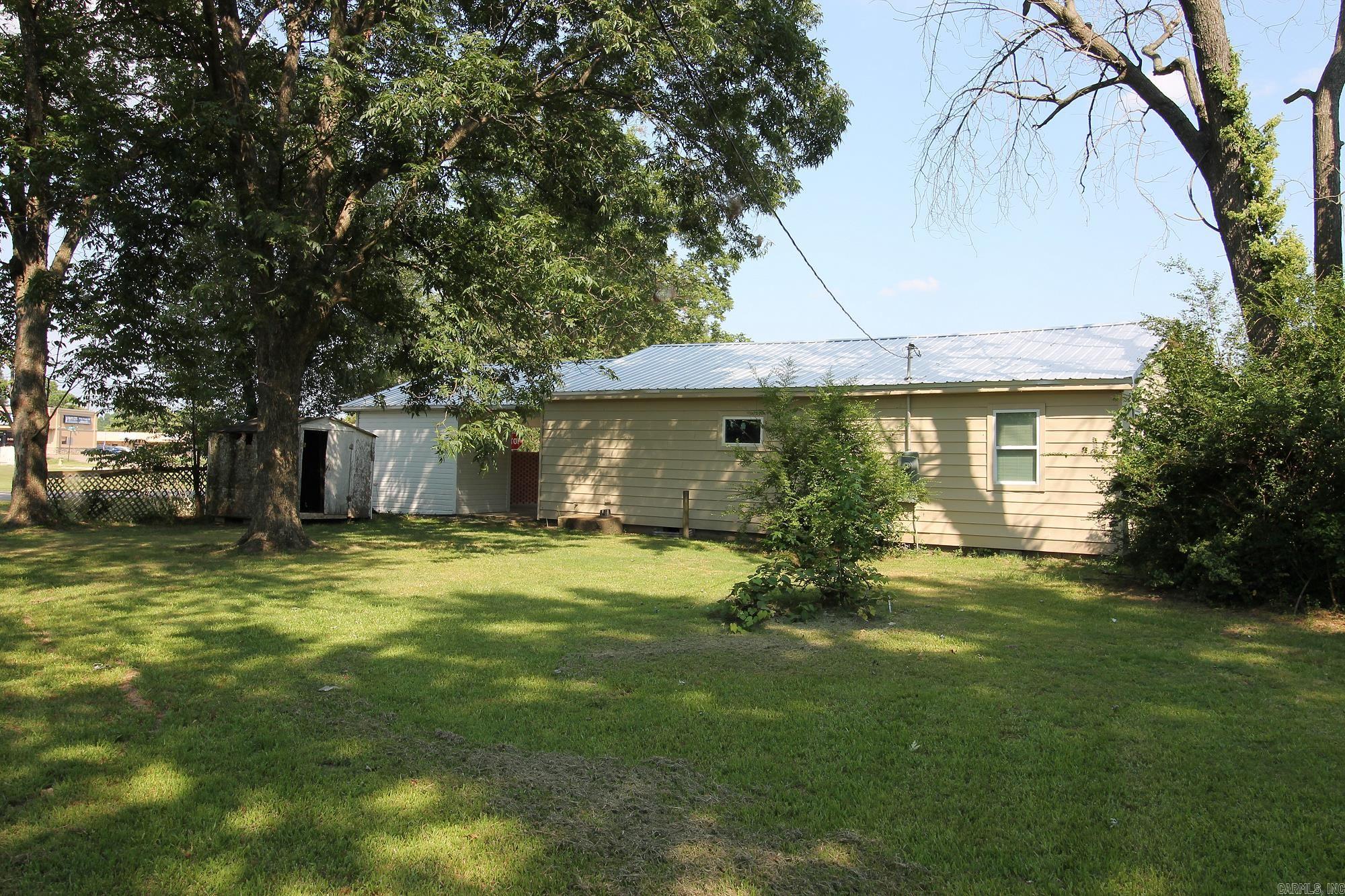 1936  Hillcrest Dr.  Paragould, AR
