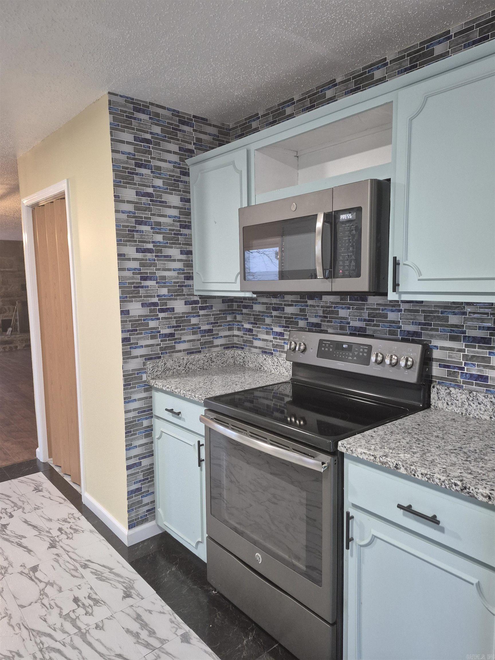 211 Pine Knot Road Fairfield Bay, AR 72088-0000