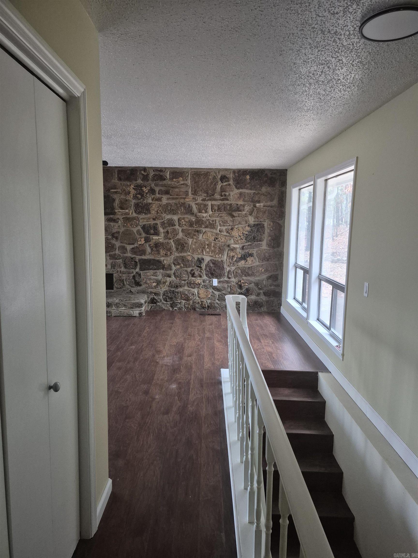 211 Pine Knot Road Fairfield Bay, AR 72088-0000