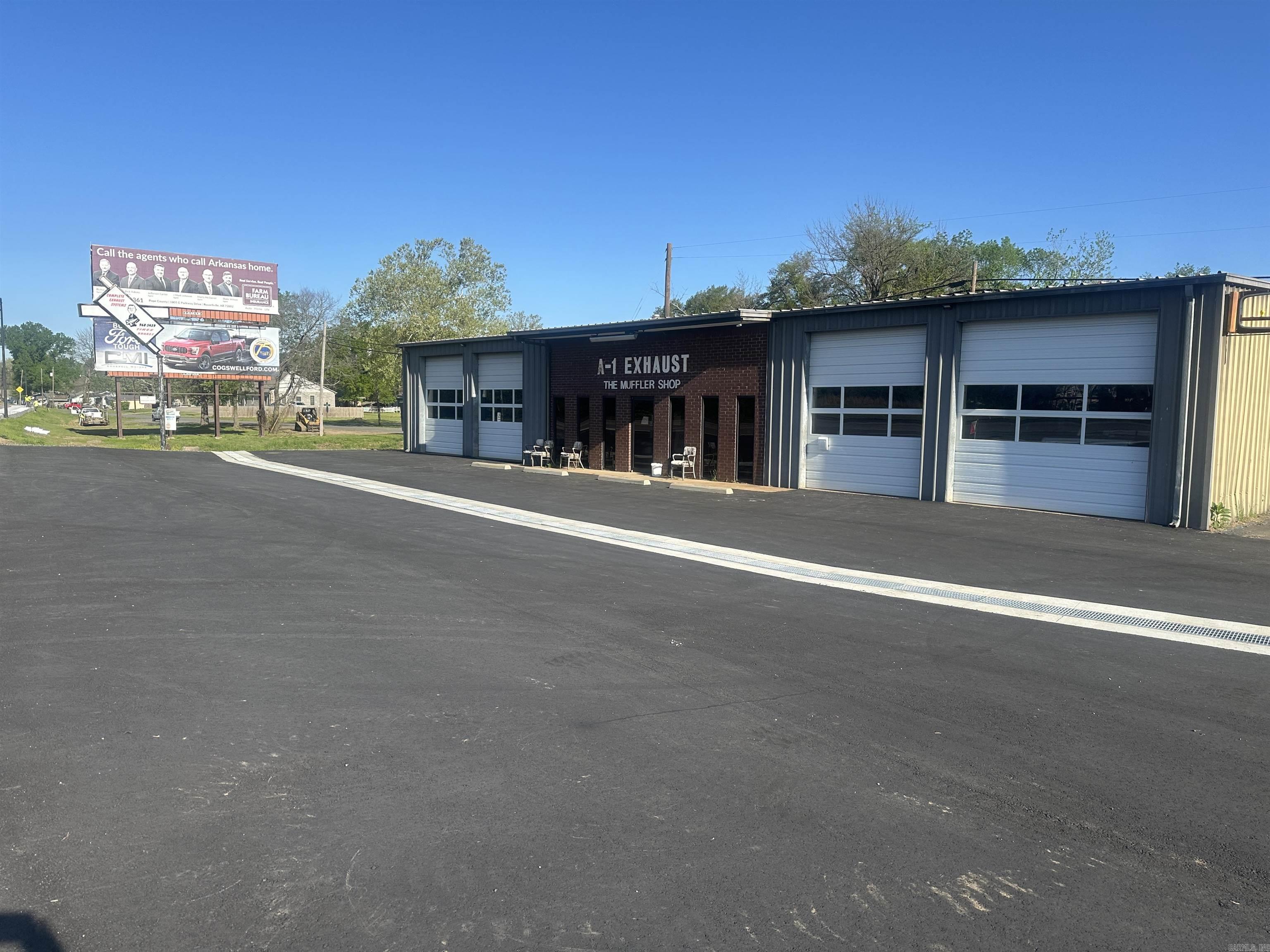 619 E Main  Russellville, AR
