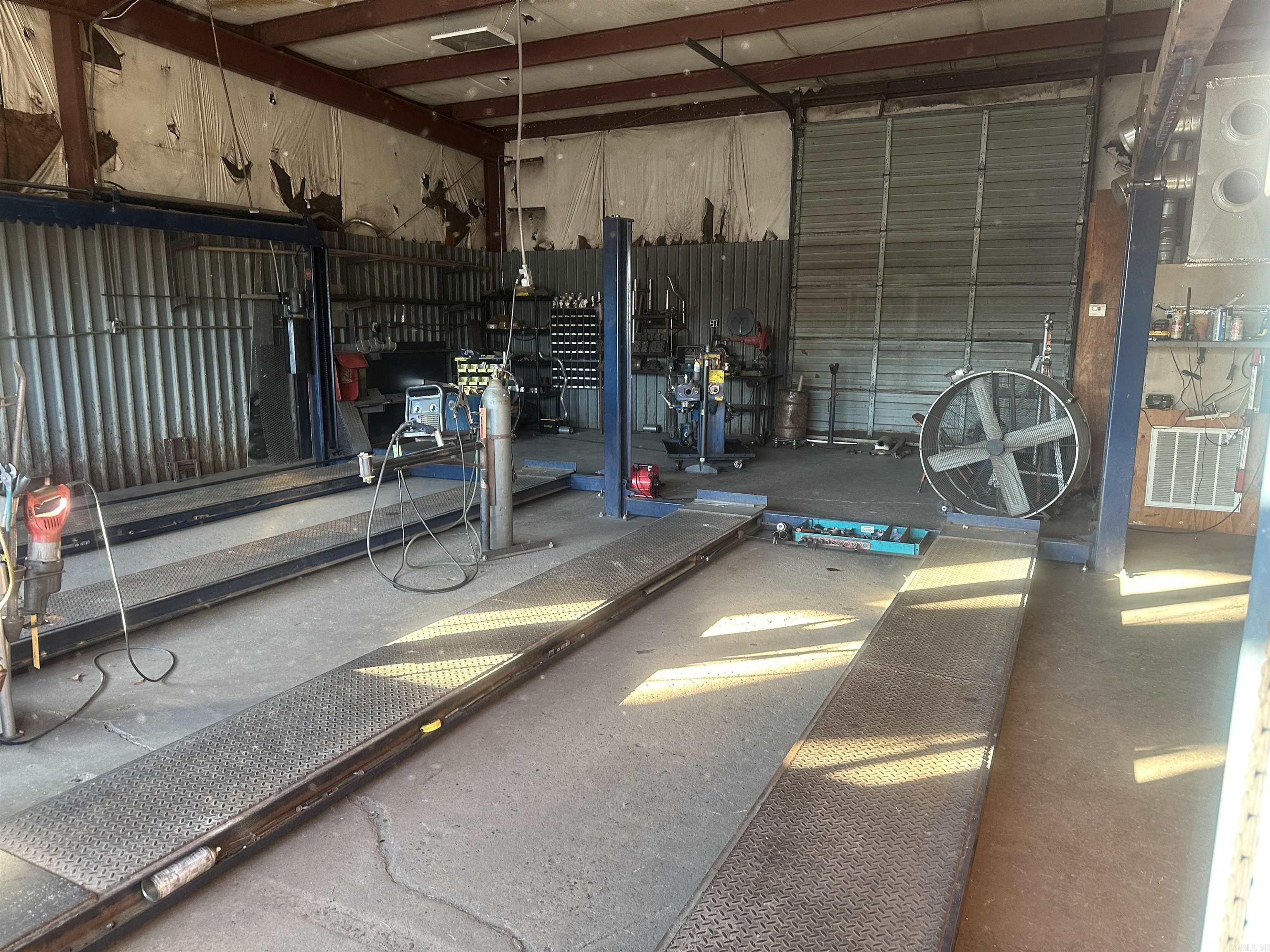 619 E Main  Russellville, AR