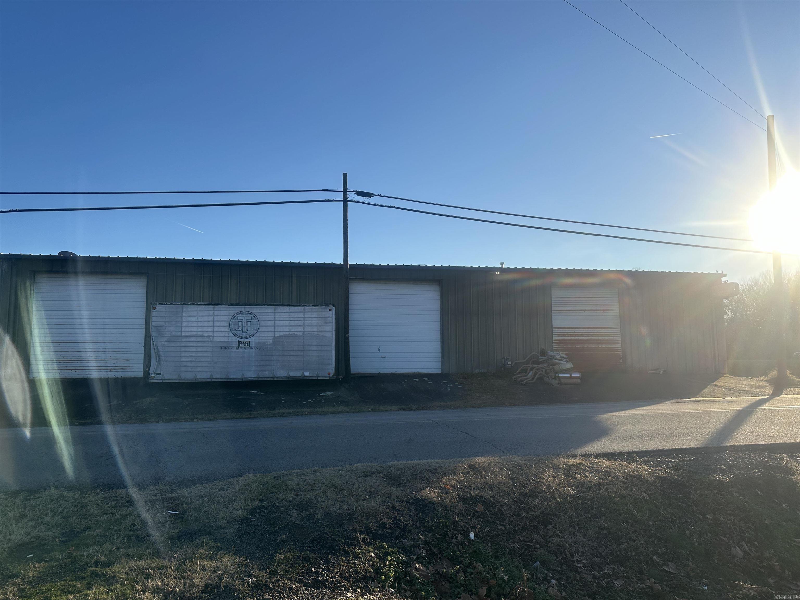 619 E Main  Russellville, AR