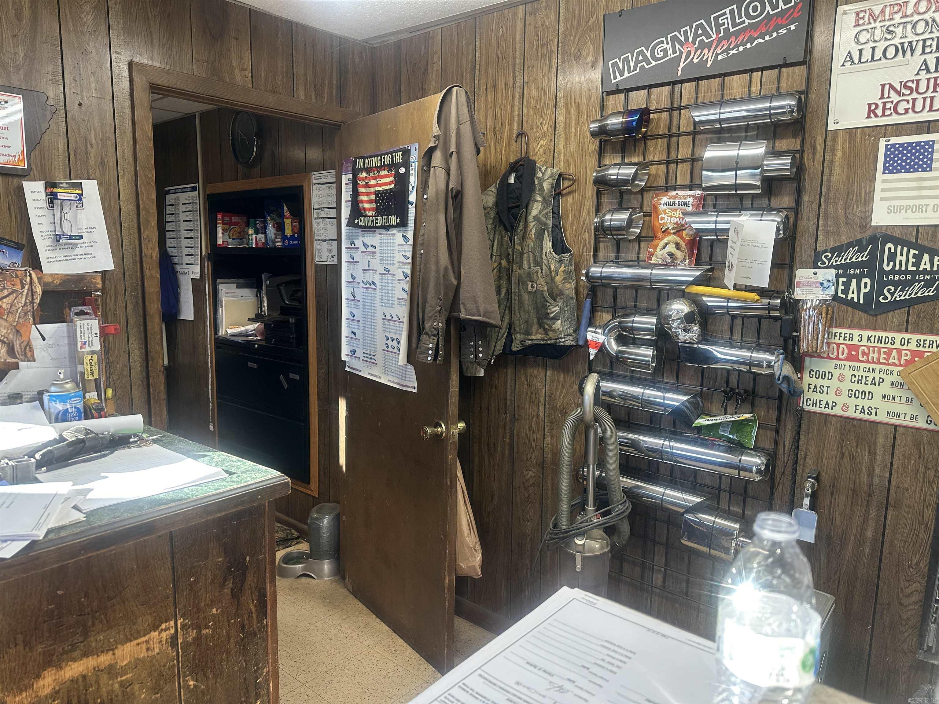 619 E Main  Russellville, AR