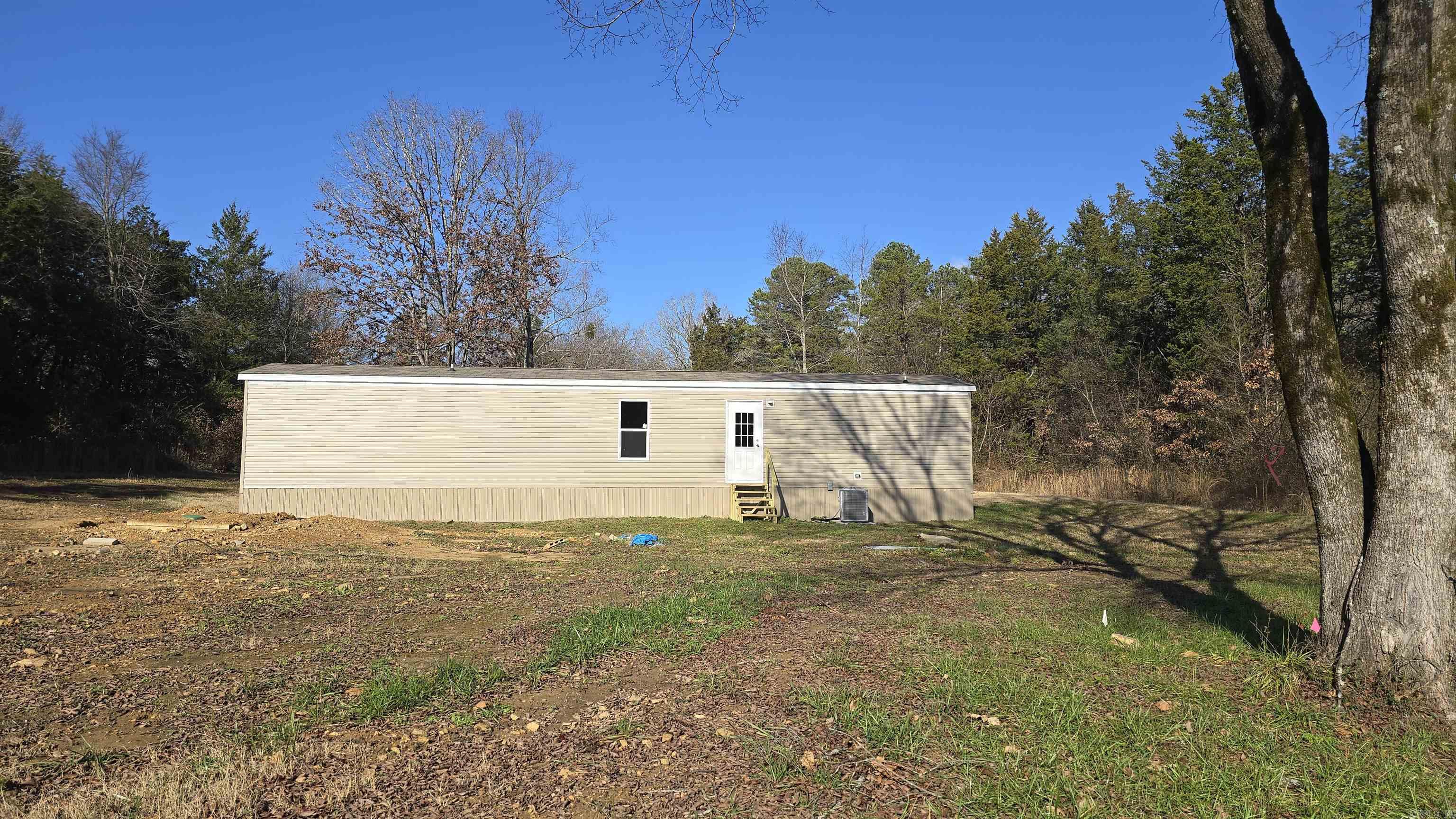 39  Lakeshore  Sidney, AR