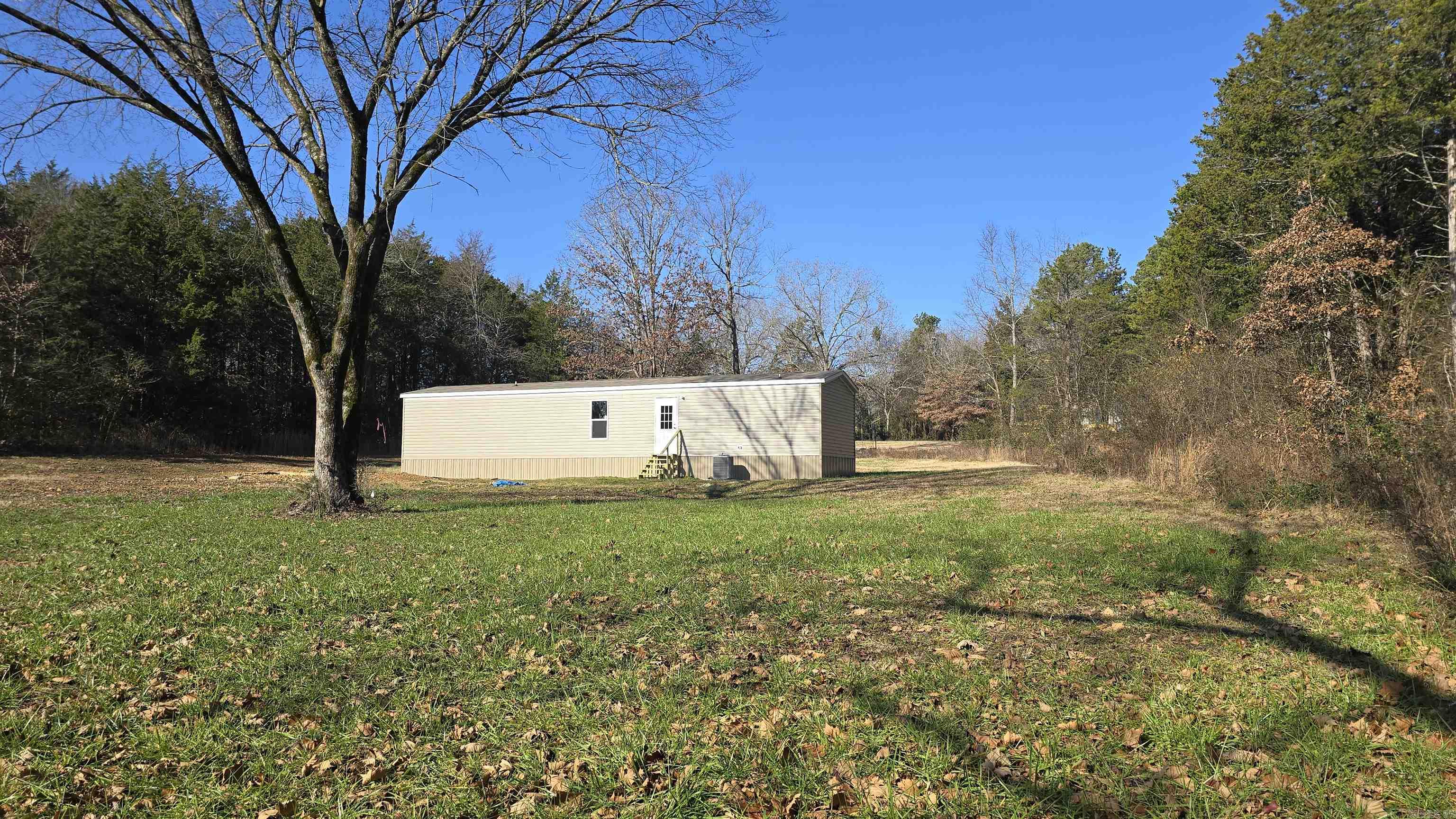 39  Lakeshore  Sidney, AR