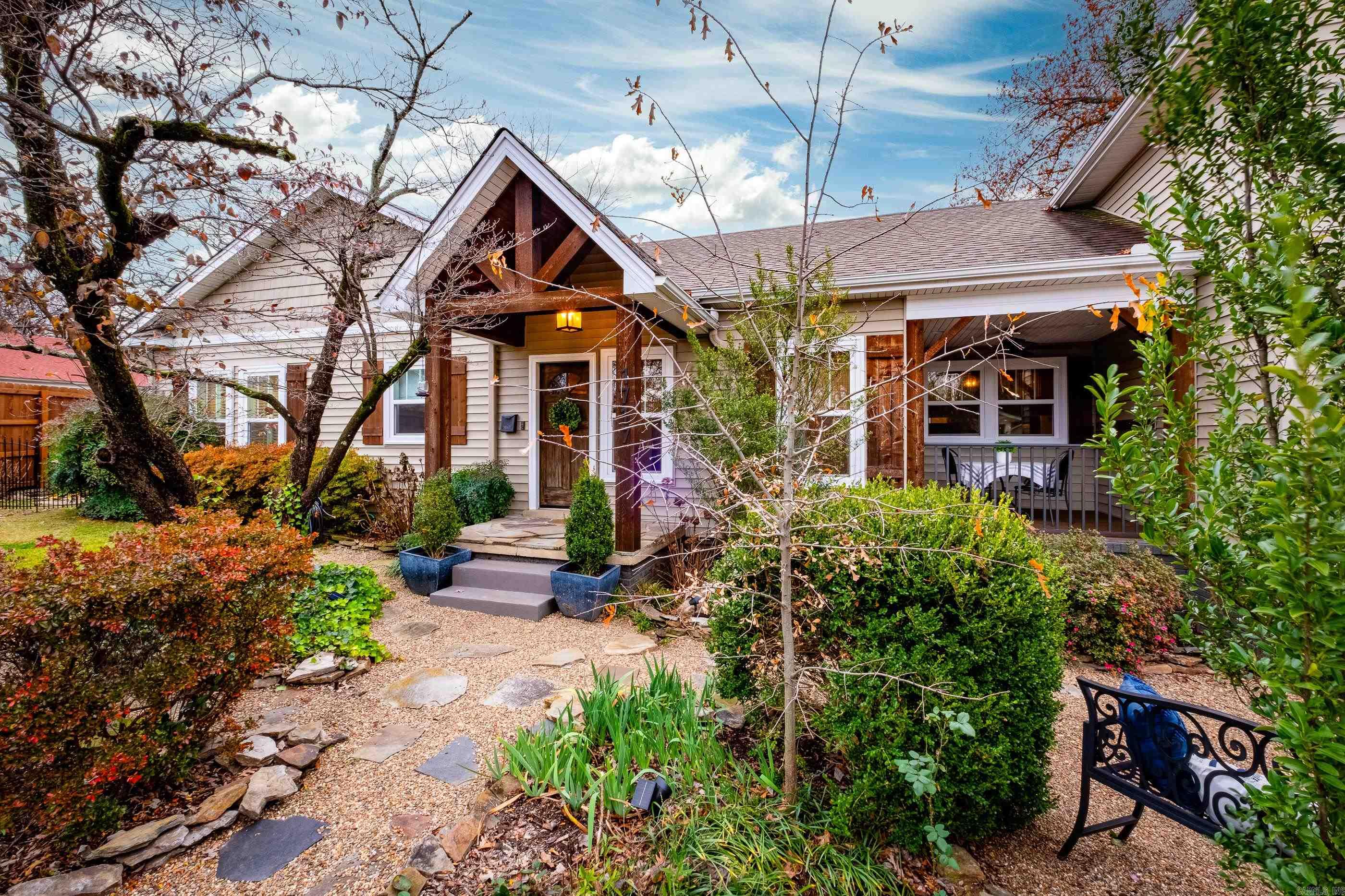 1717 North Harrison Little Rock, AR 72207