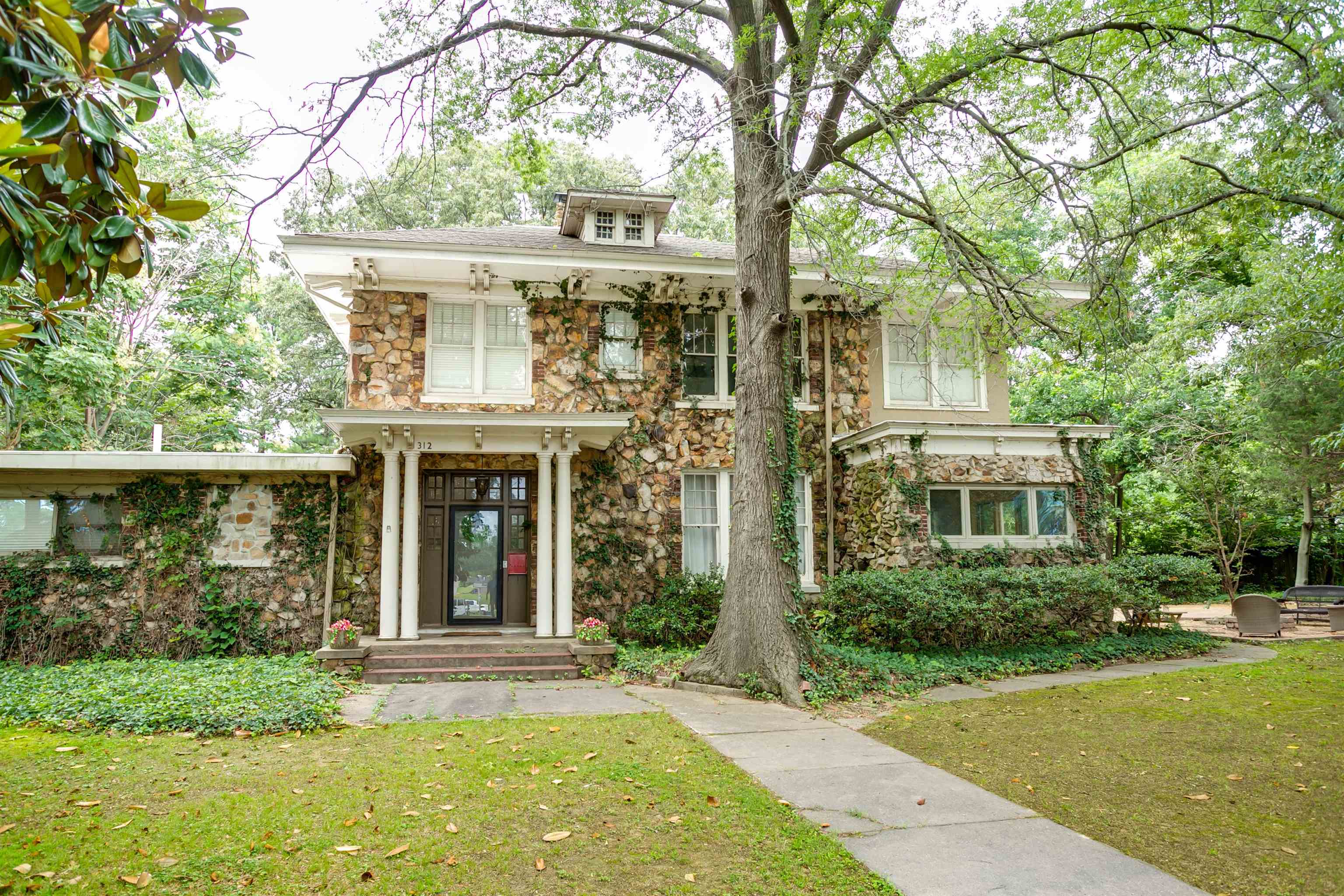 312 E Nettleton Avenue  Jonesboro, AR