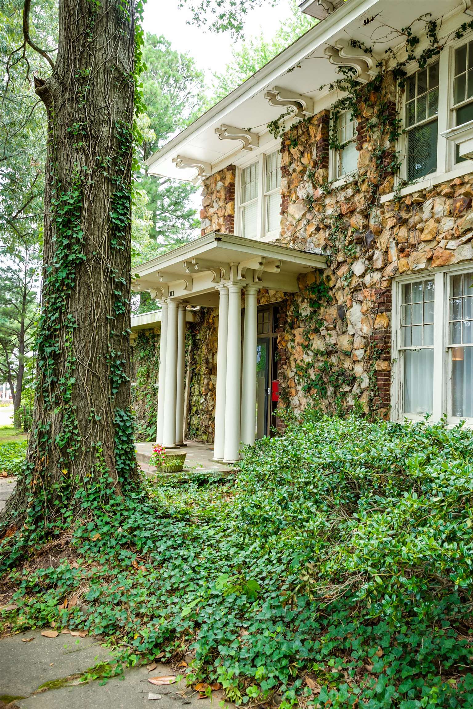 312 E Nettleton Avenue  Jonesboro, AR