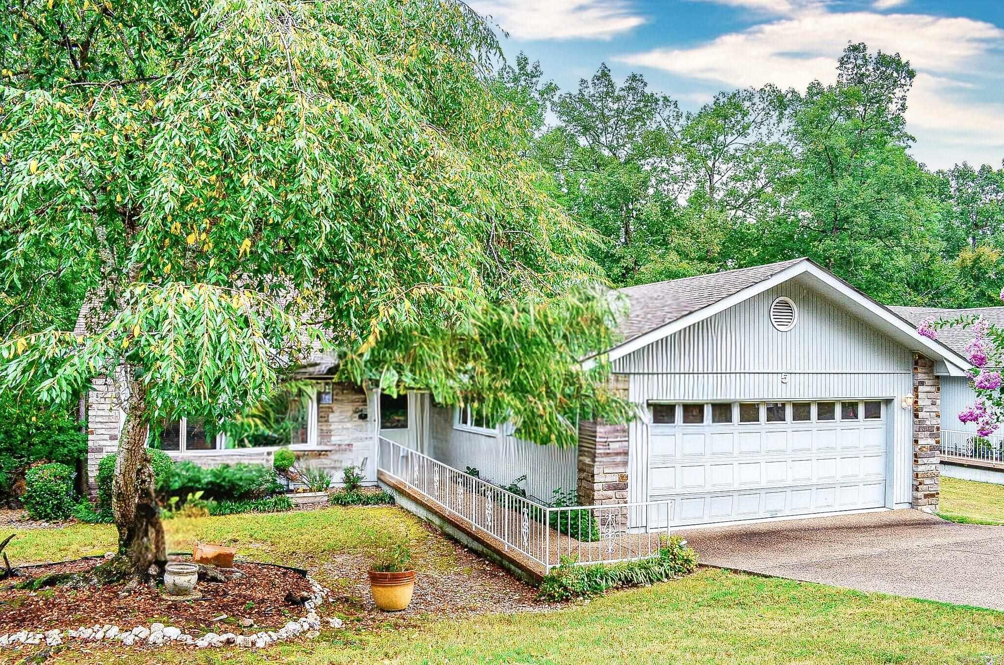 5 Lanza Court