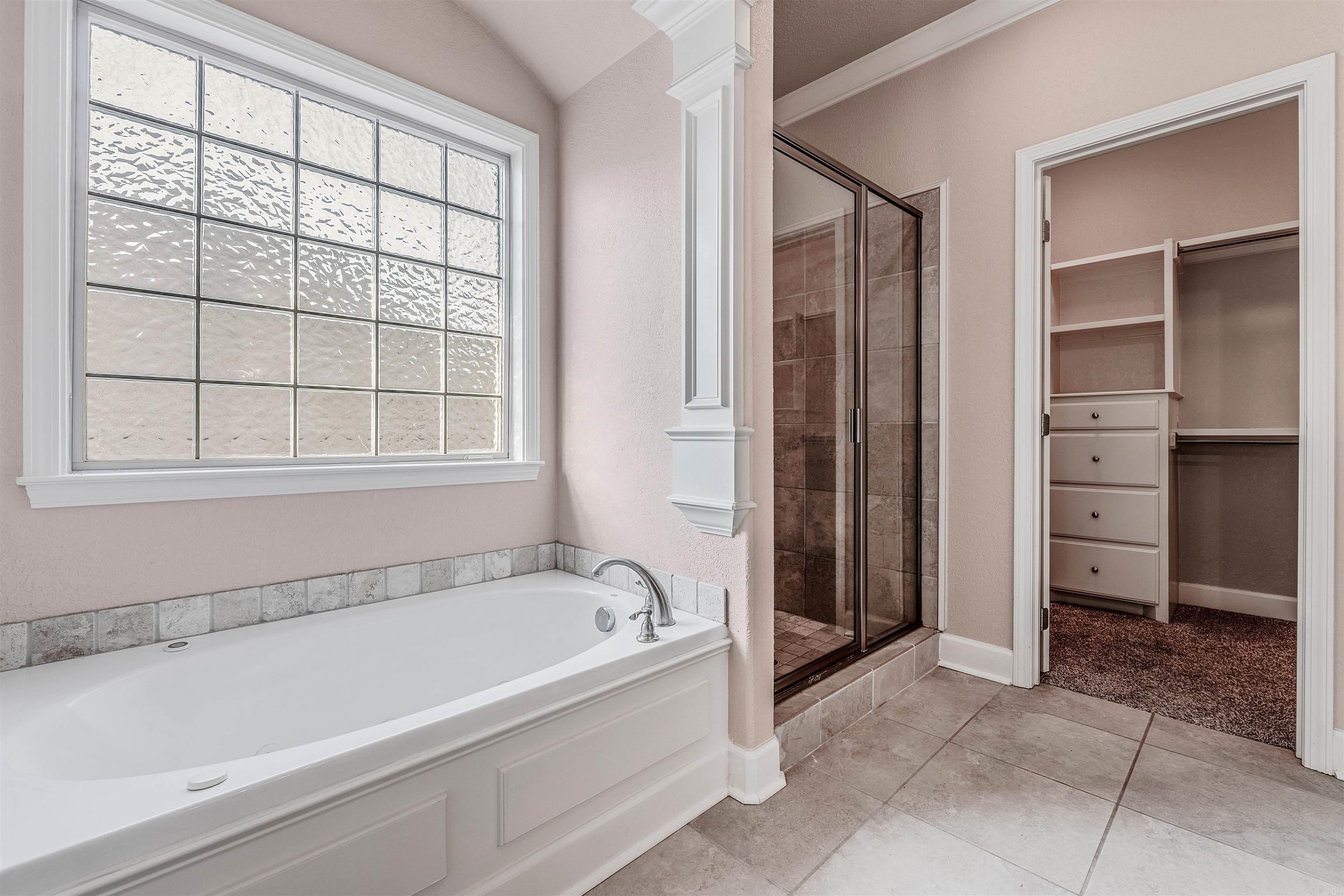 3301  Village East  Sherwood, AR