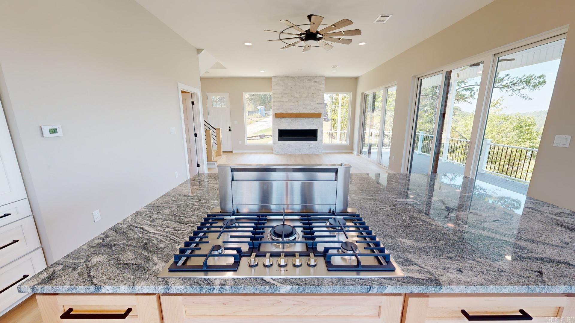 156  Waterfront  Hot Springs, AR