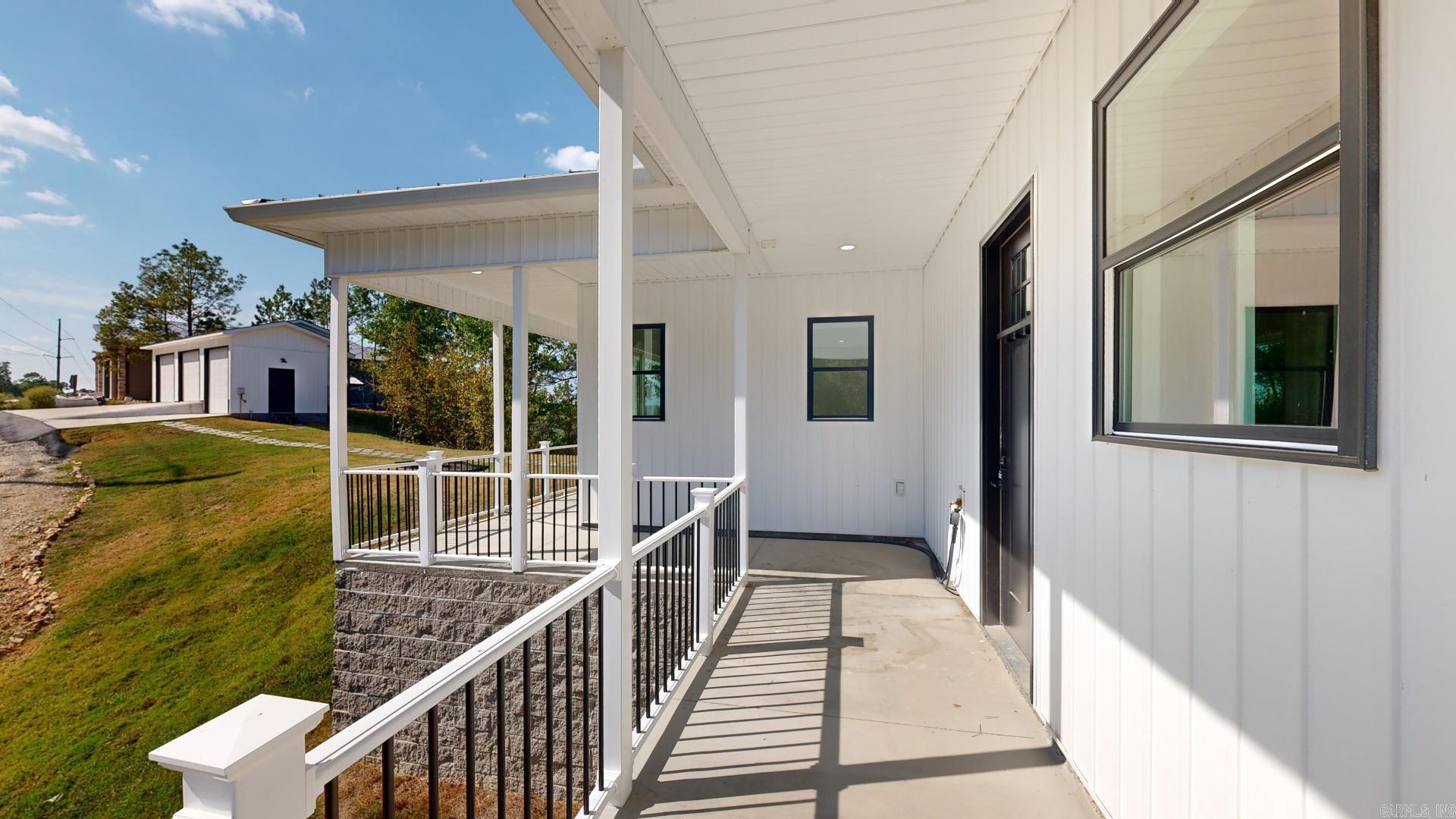 156  Waterfront  Hot Springs, AR