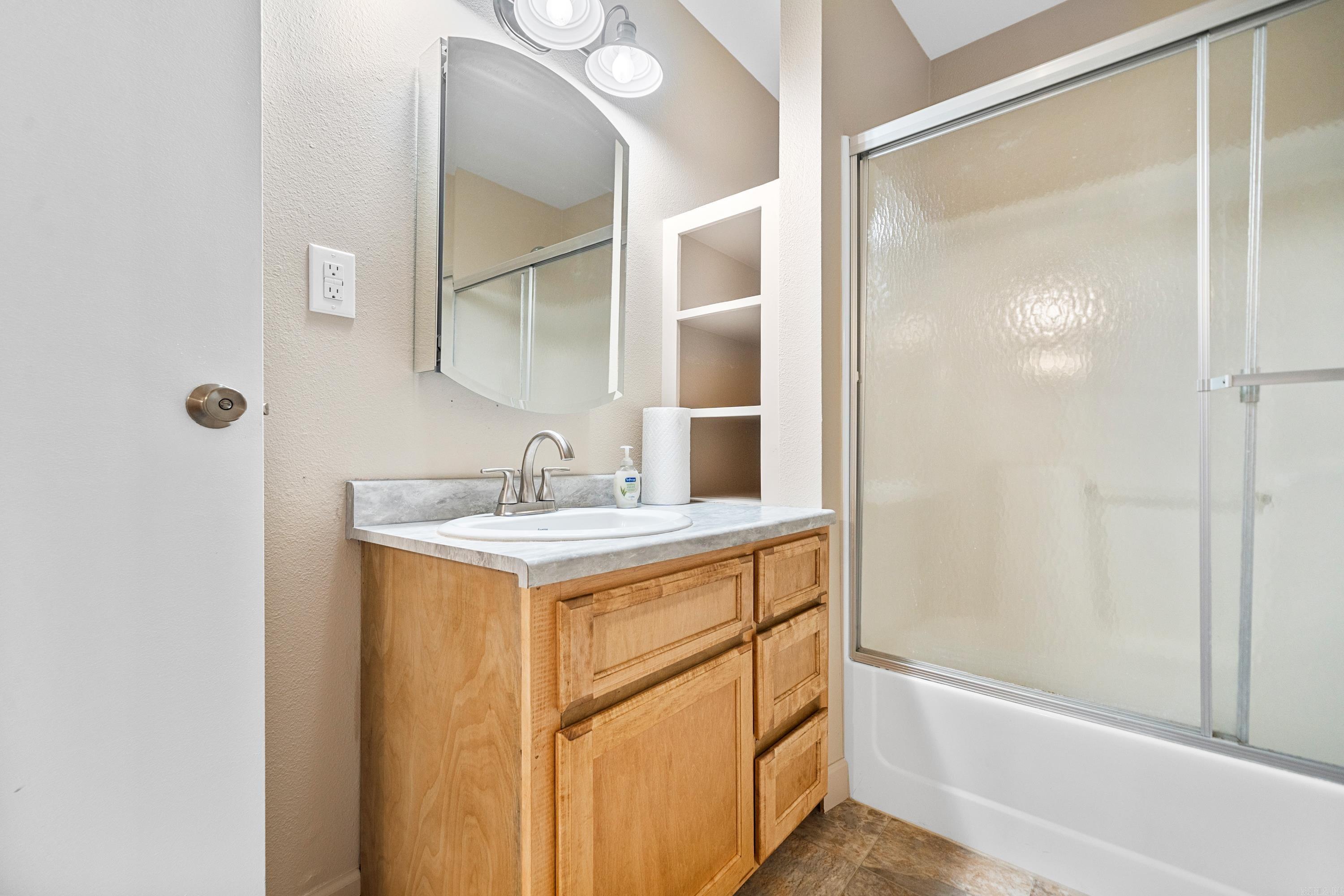 102  BURROUGHS  Hot Springs, AR