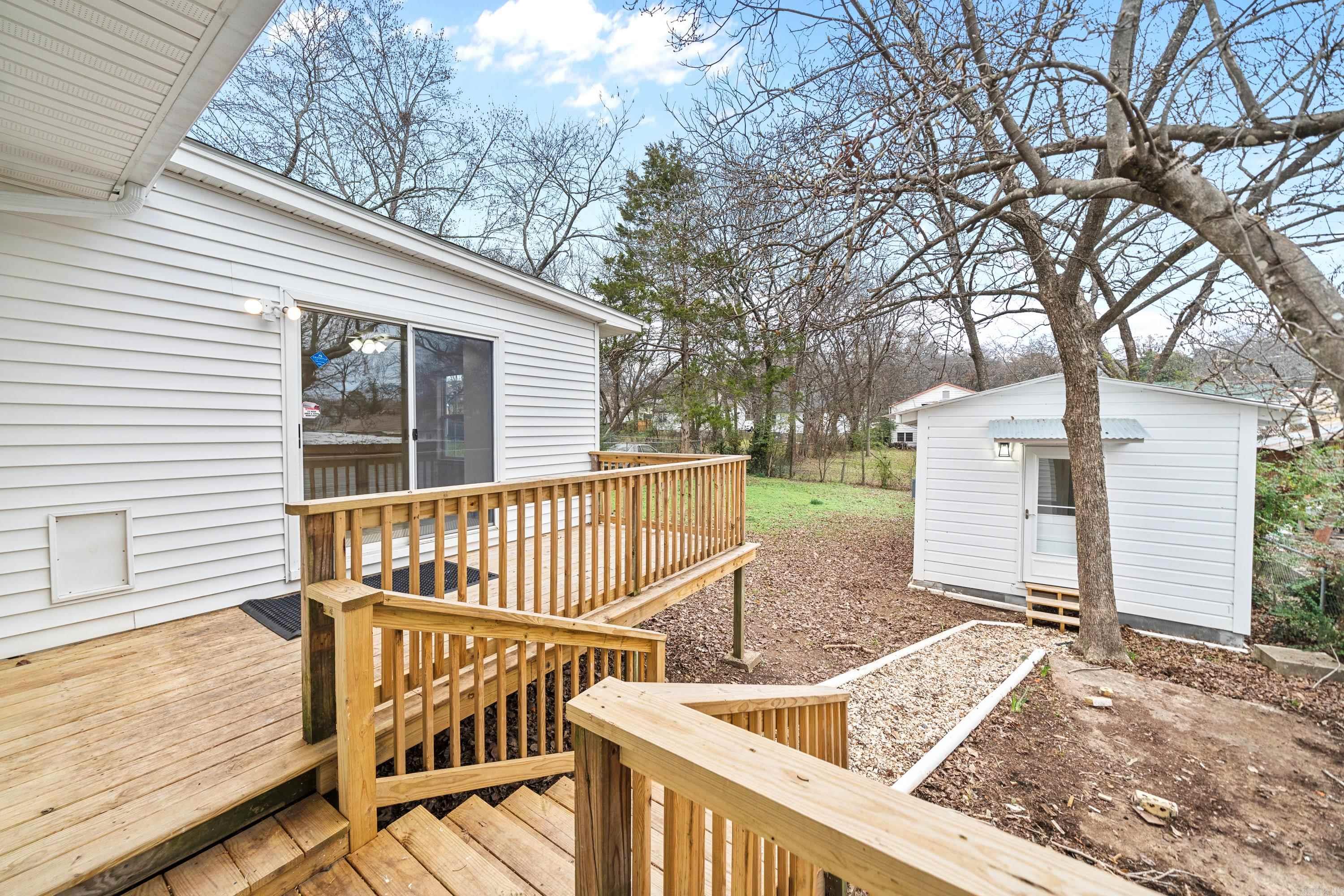 102  BURROUGHS  Hot Springs, AR