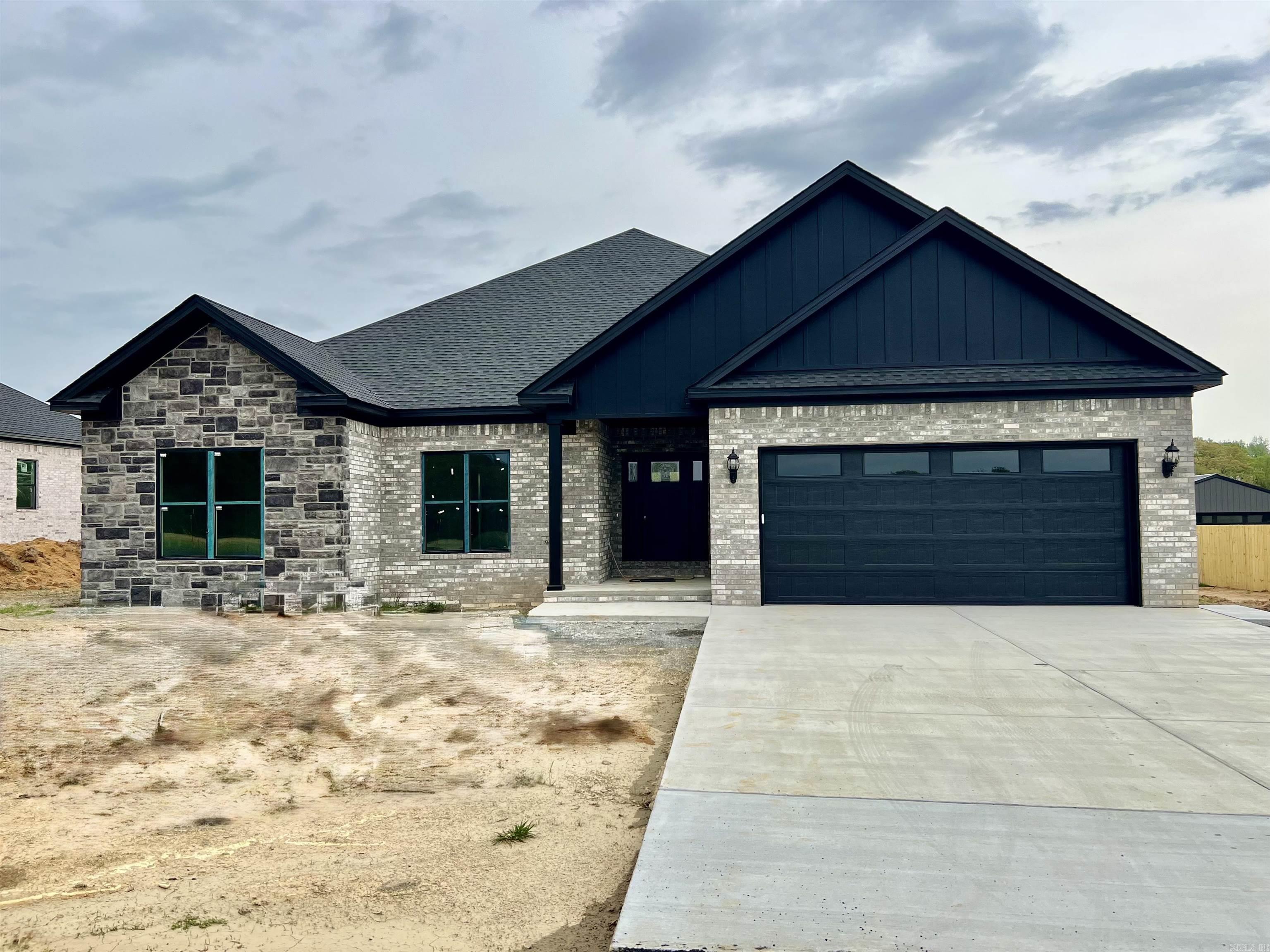 46  Addi Ln  Conway, AR