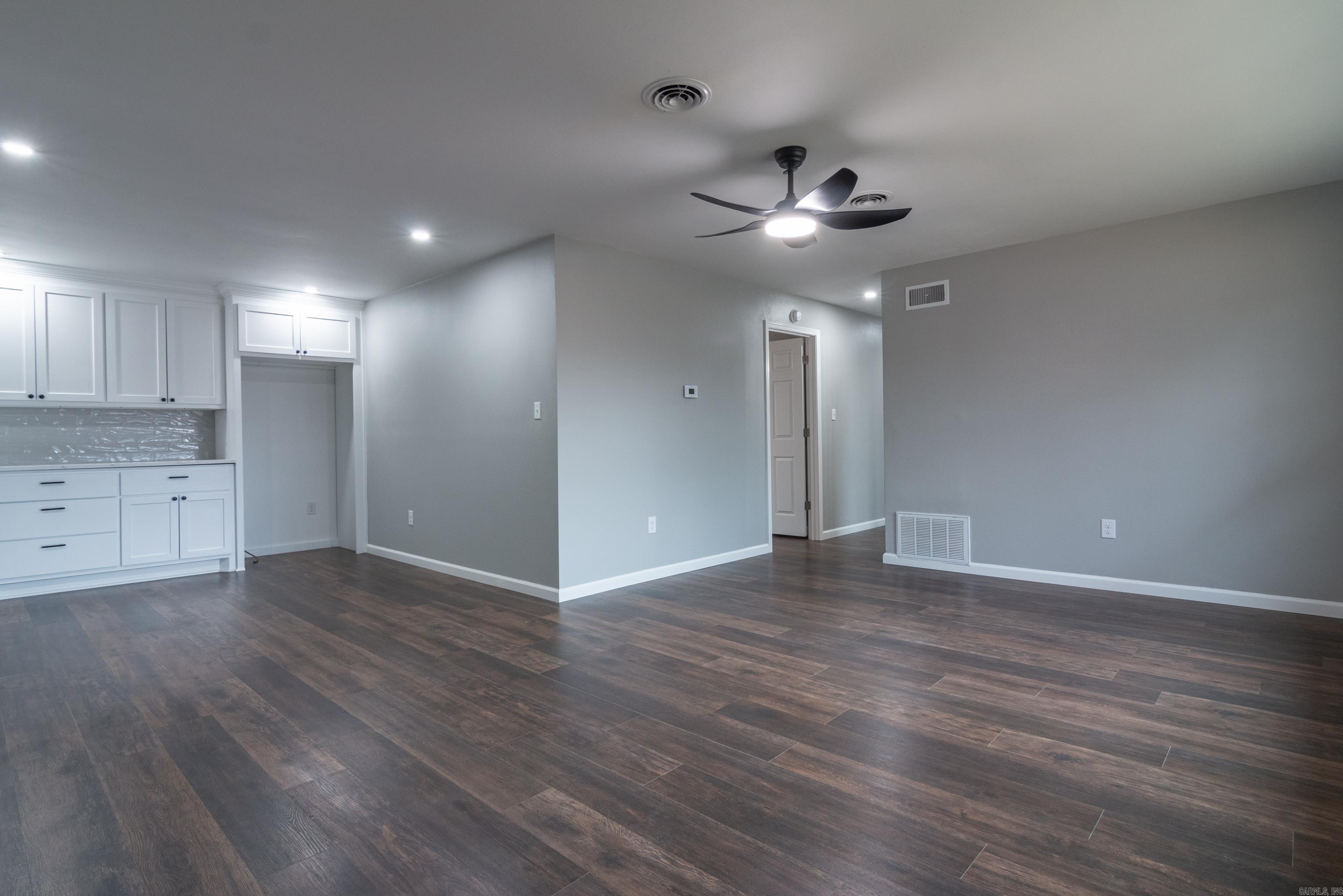 703 N Charles  Searcy, AR