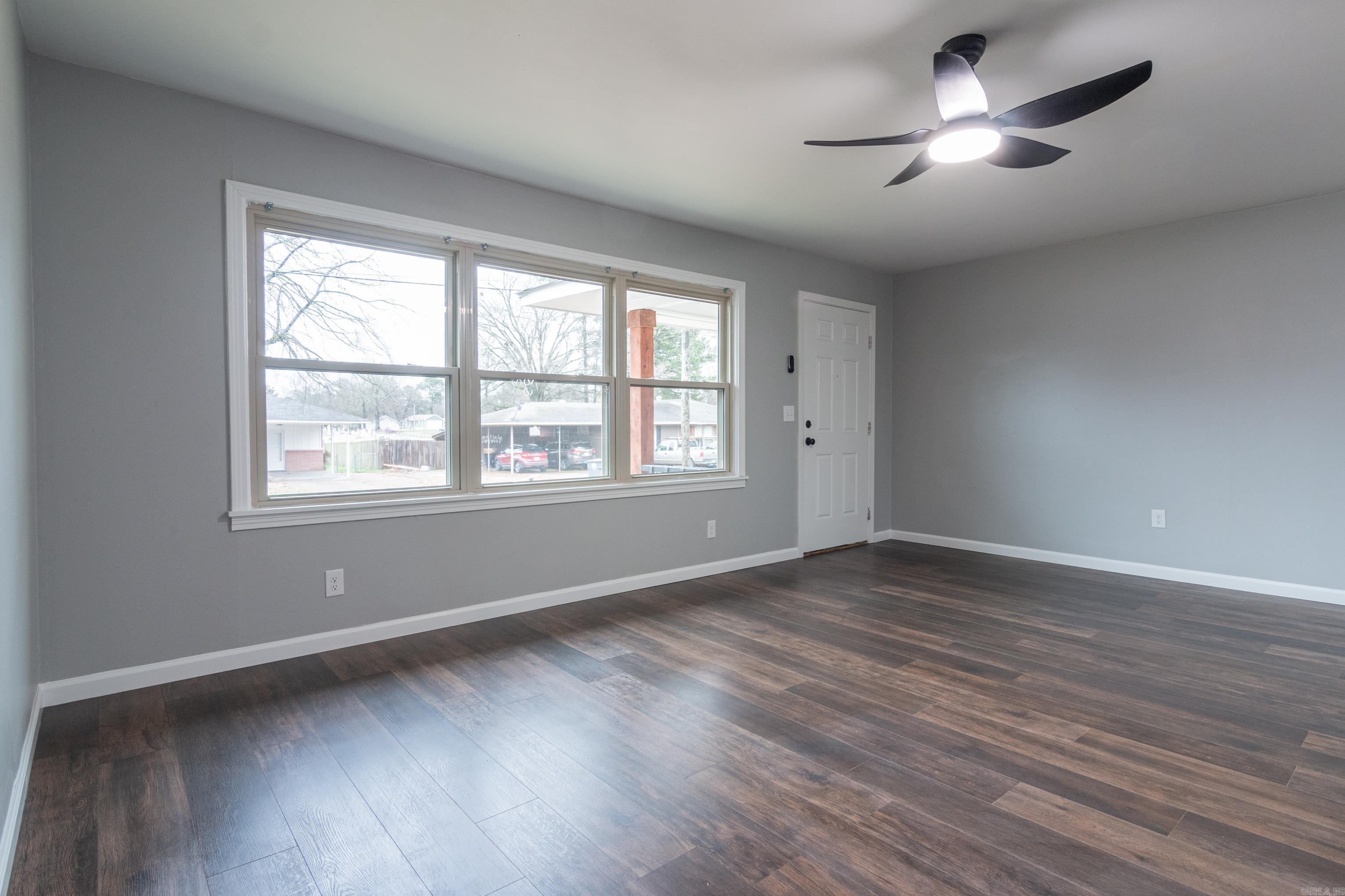 703 N Charles  Searcy, AR