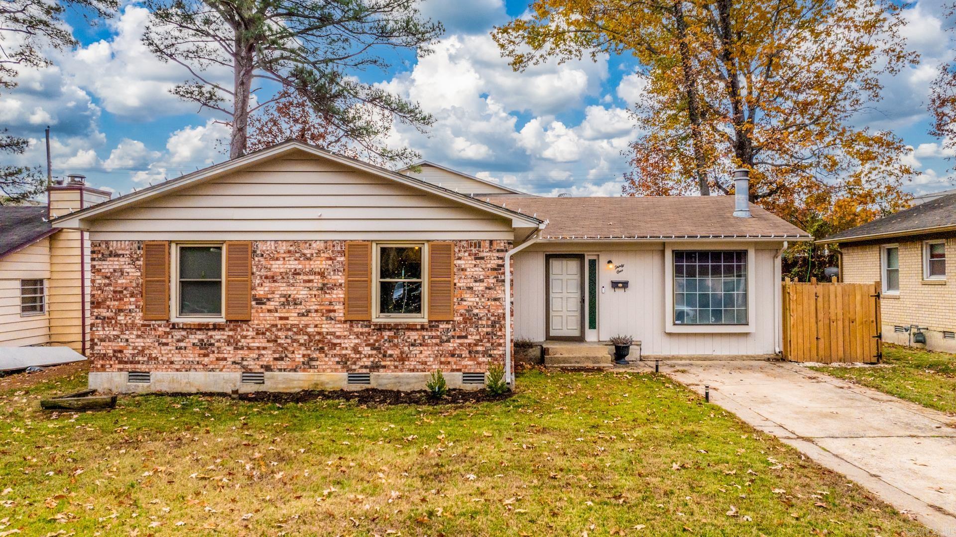 31  Allyson  Little Rock, AR